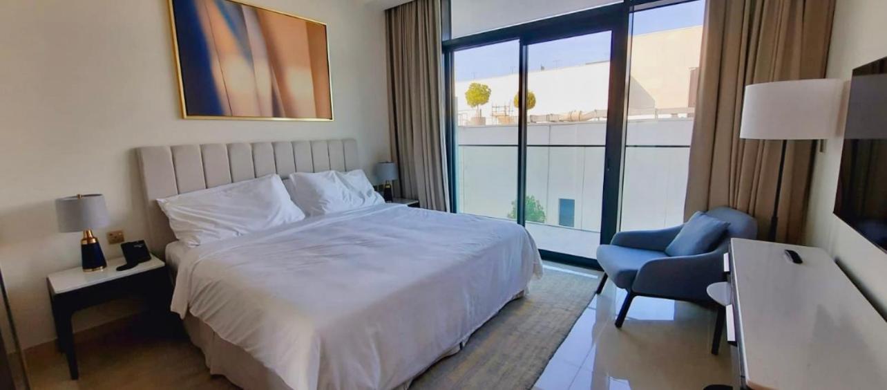 شقق فندقية خاصة في منتجع العنوان الشاطئي - مراسي البحرين