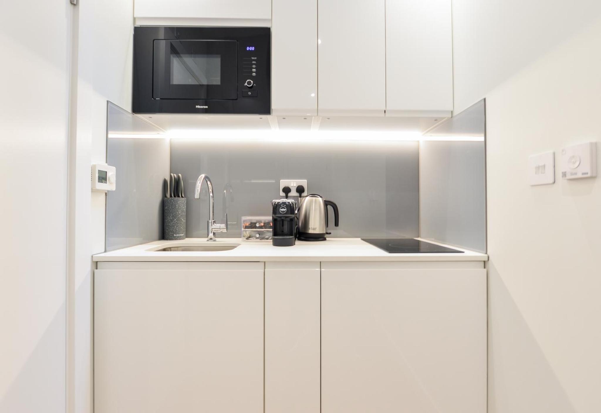 Budget Single Basement Room