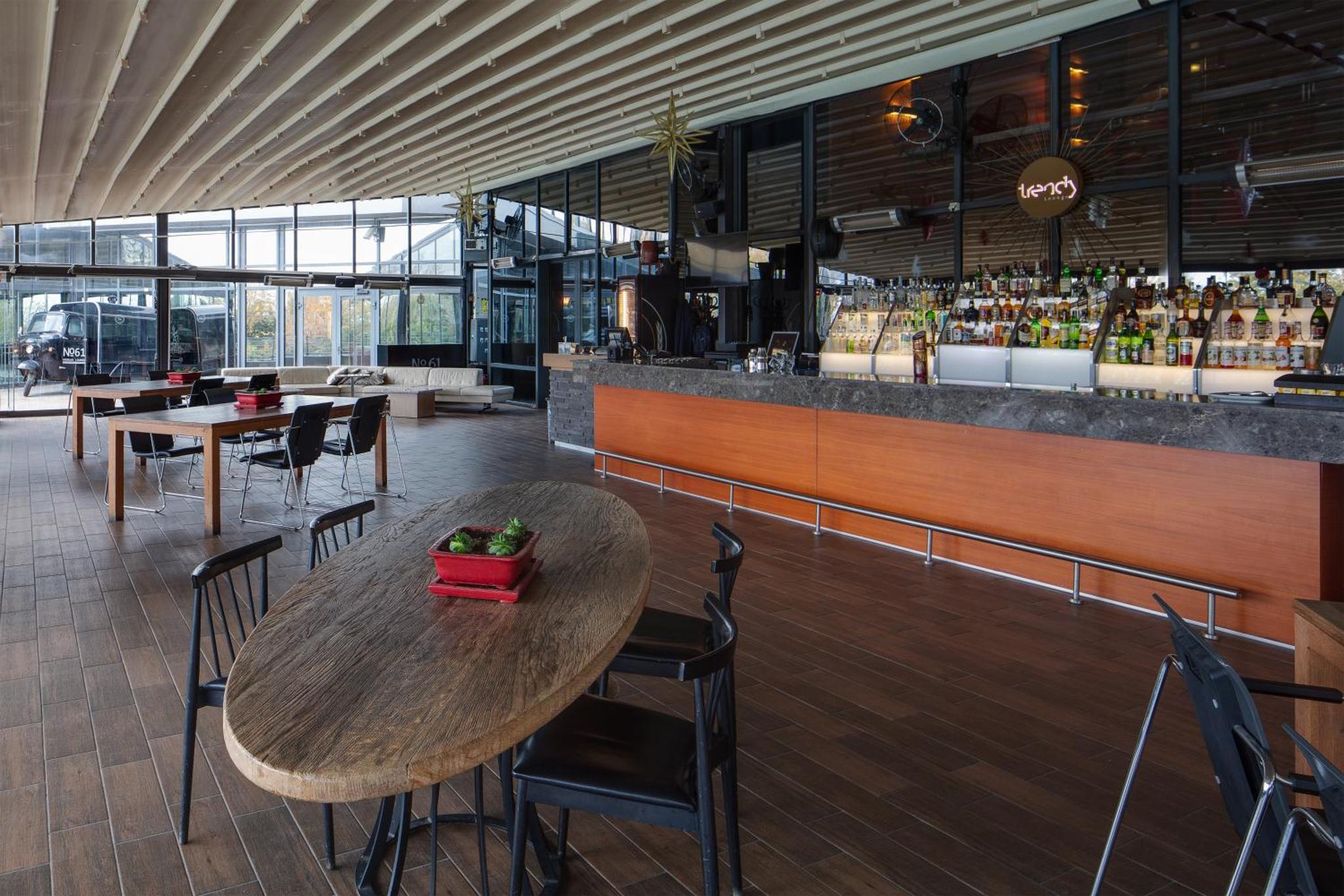 Park Suite with Club Lounge Access and Sea View