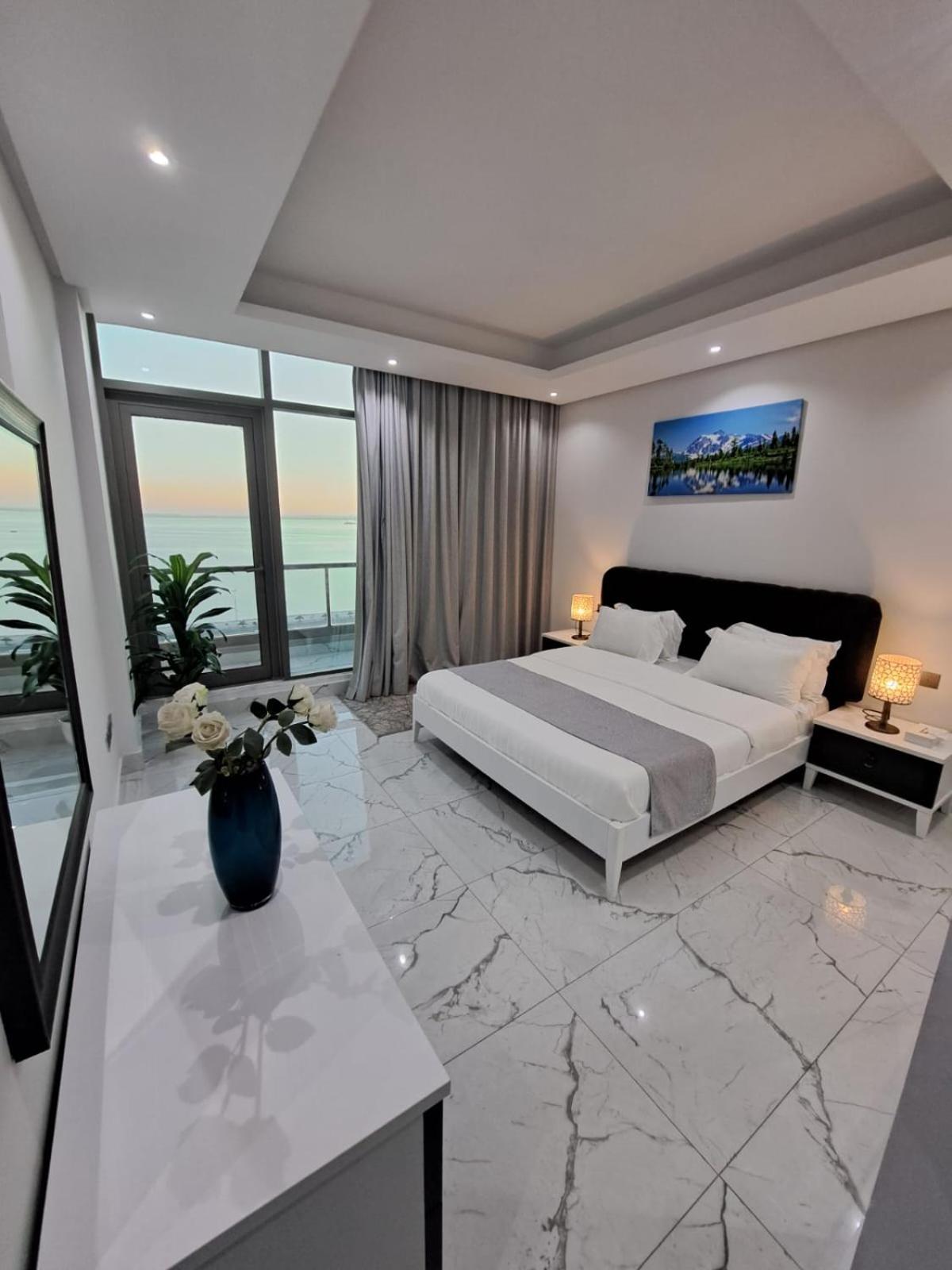 One-Bedroom Apartment with Balcony and Sea View