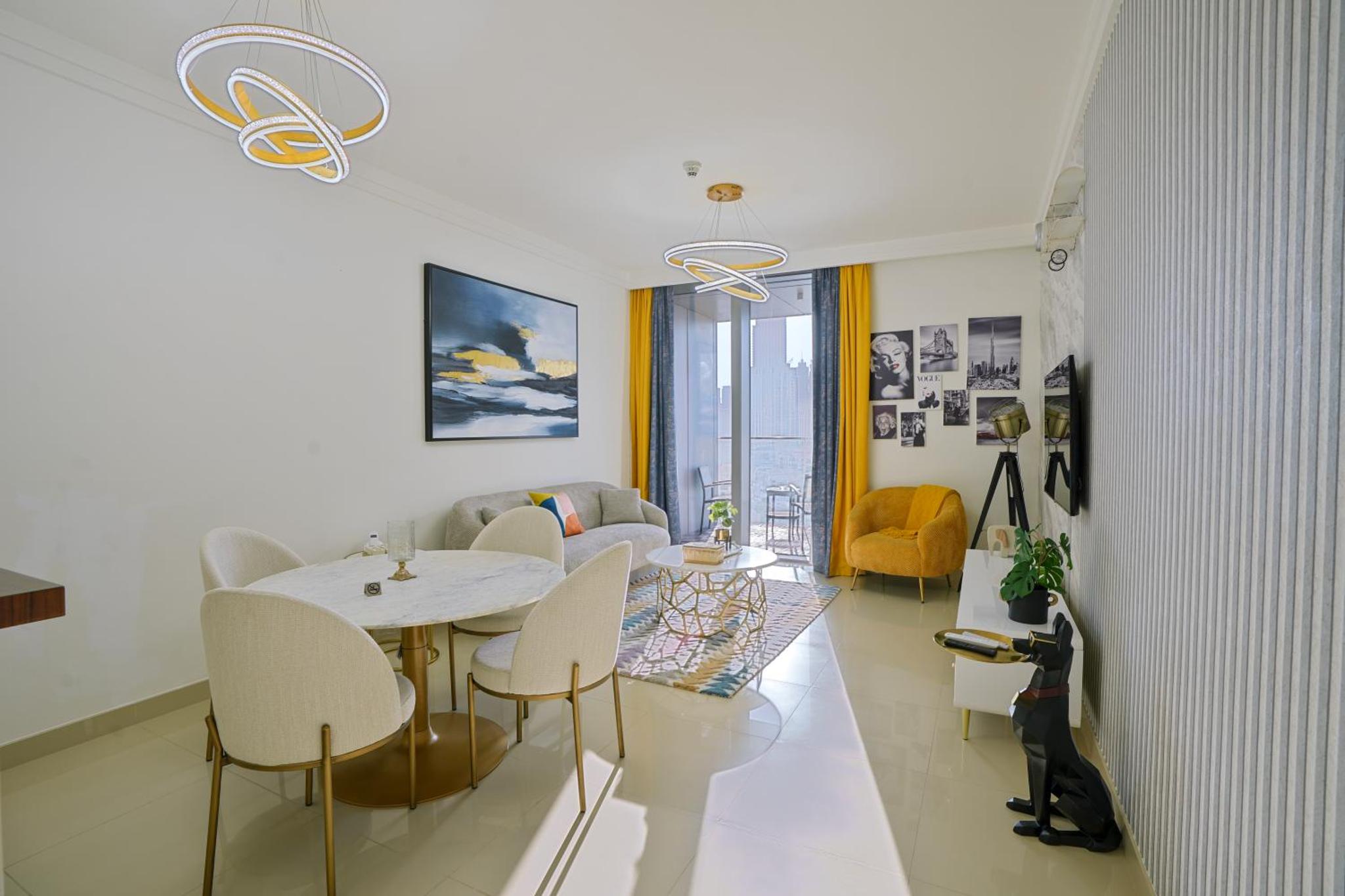 CH Skyline Retreat - Cozy 1BR Apt With Burj Khalifa and Fountain Views