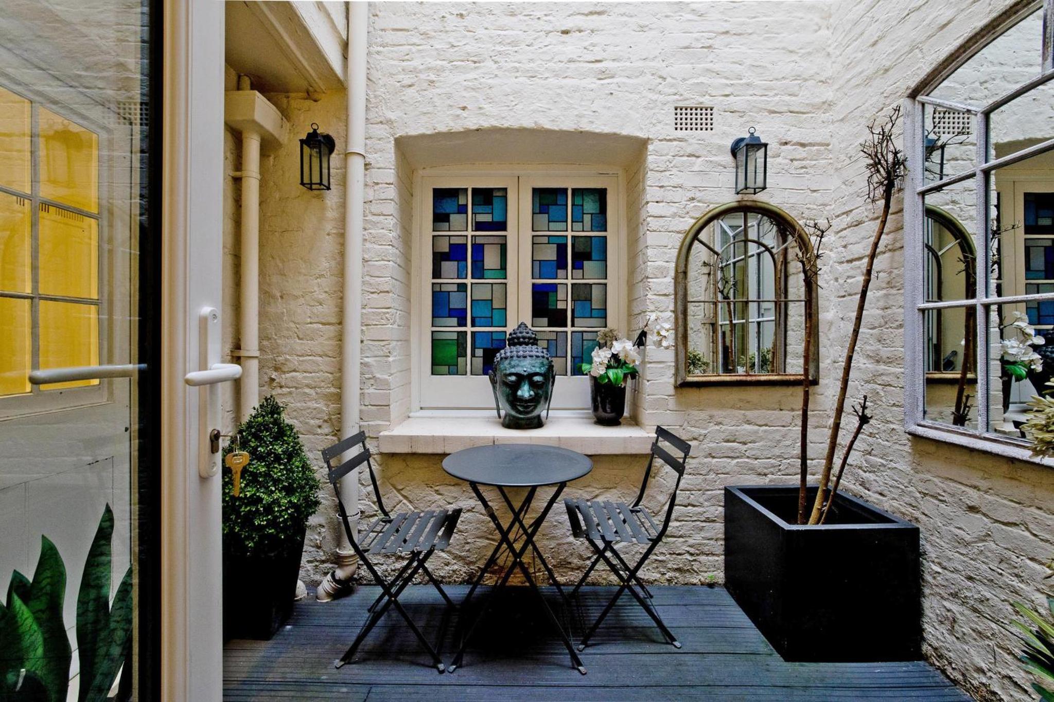 Double Room with Shared Bathroom