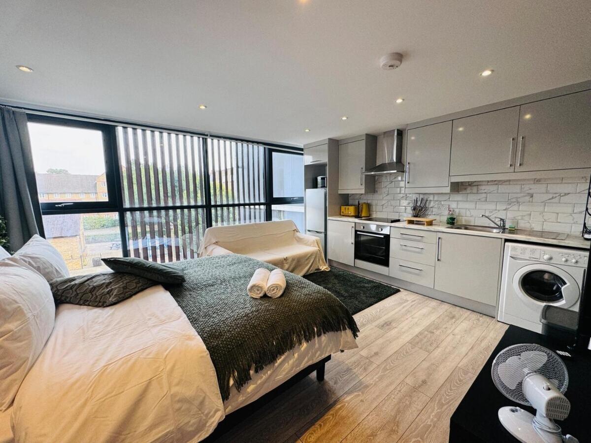 FT6 Brick Lane Studio