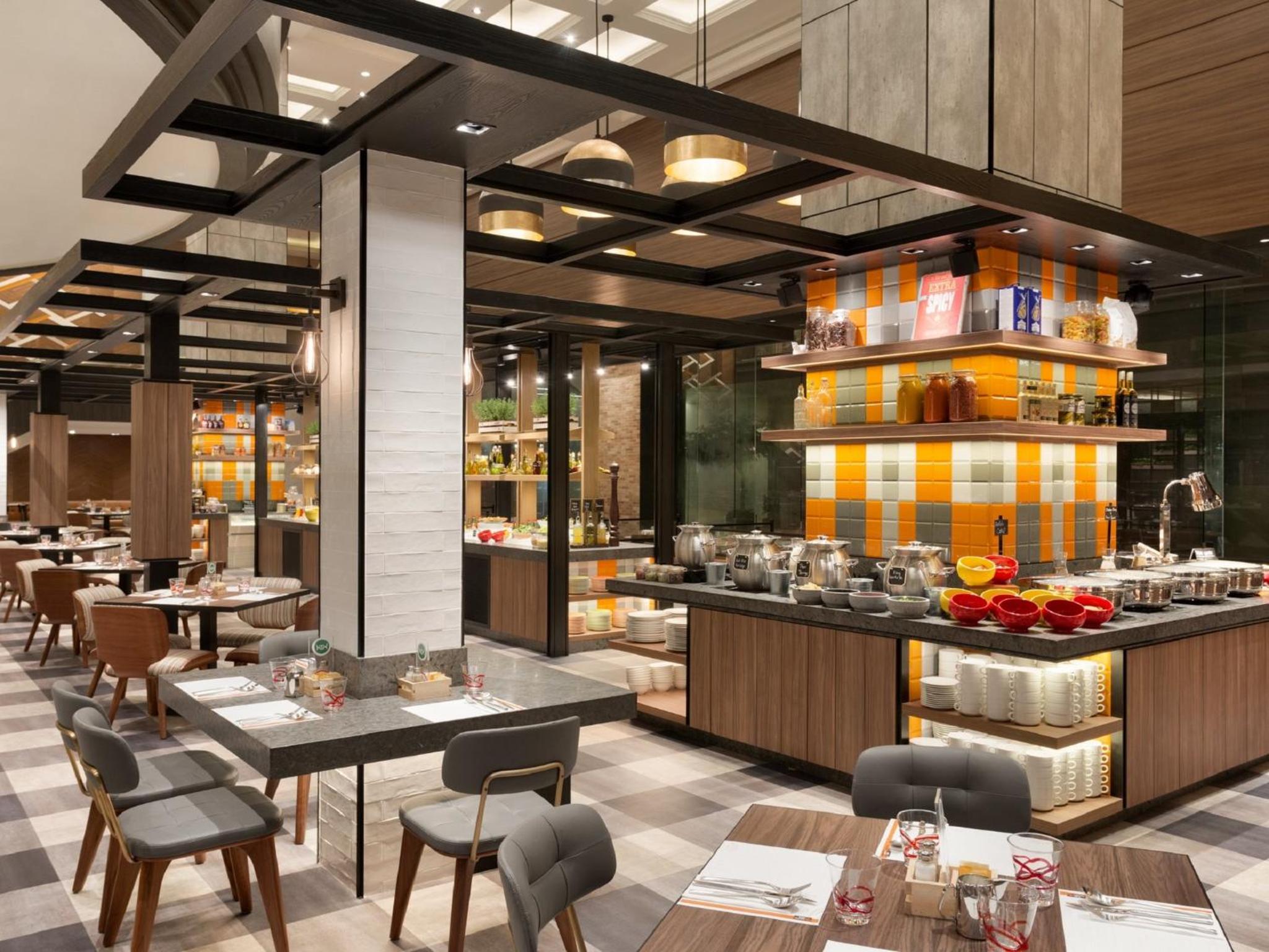 JEN Singapore Tanglin by Shangri-La