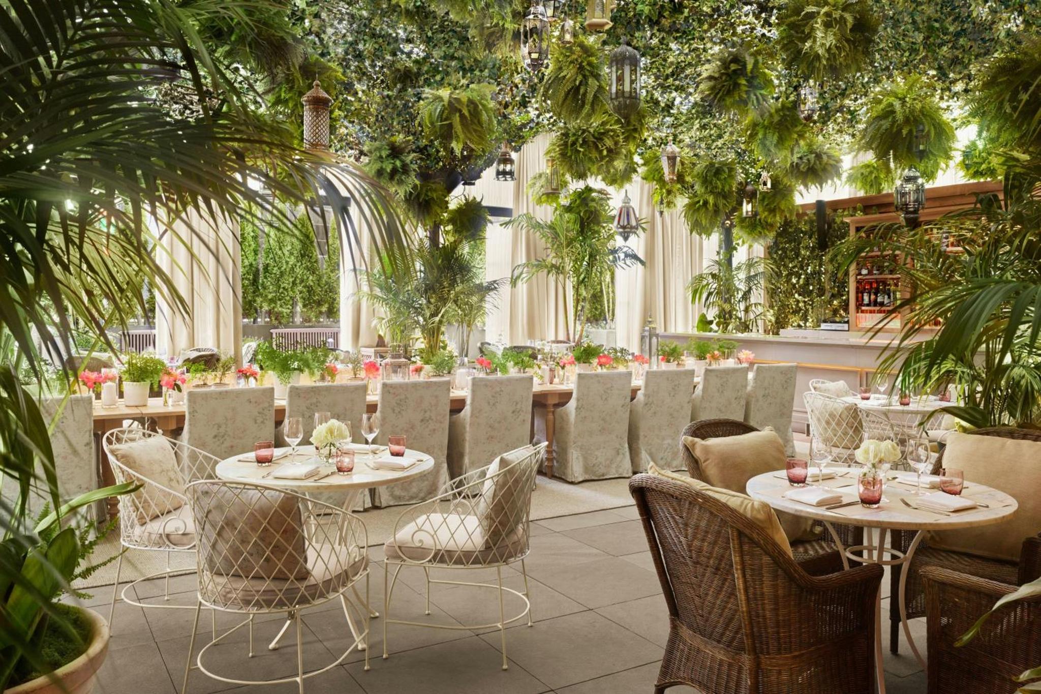 Superior King Room with Times Square View