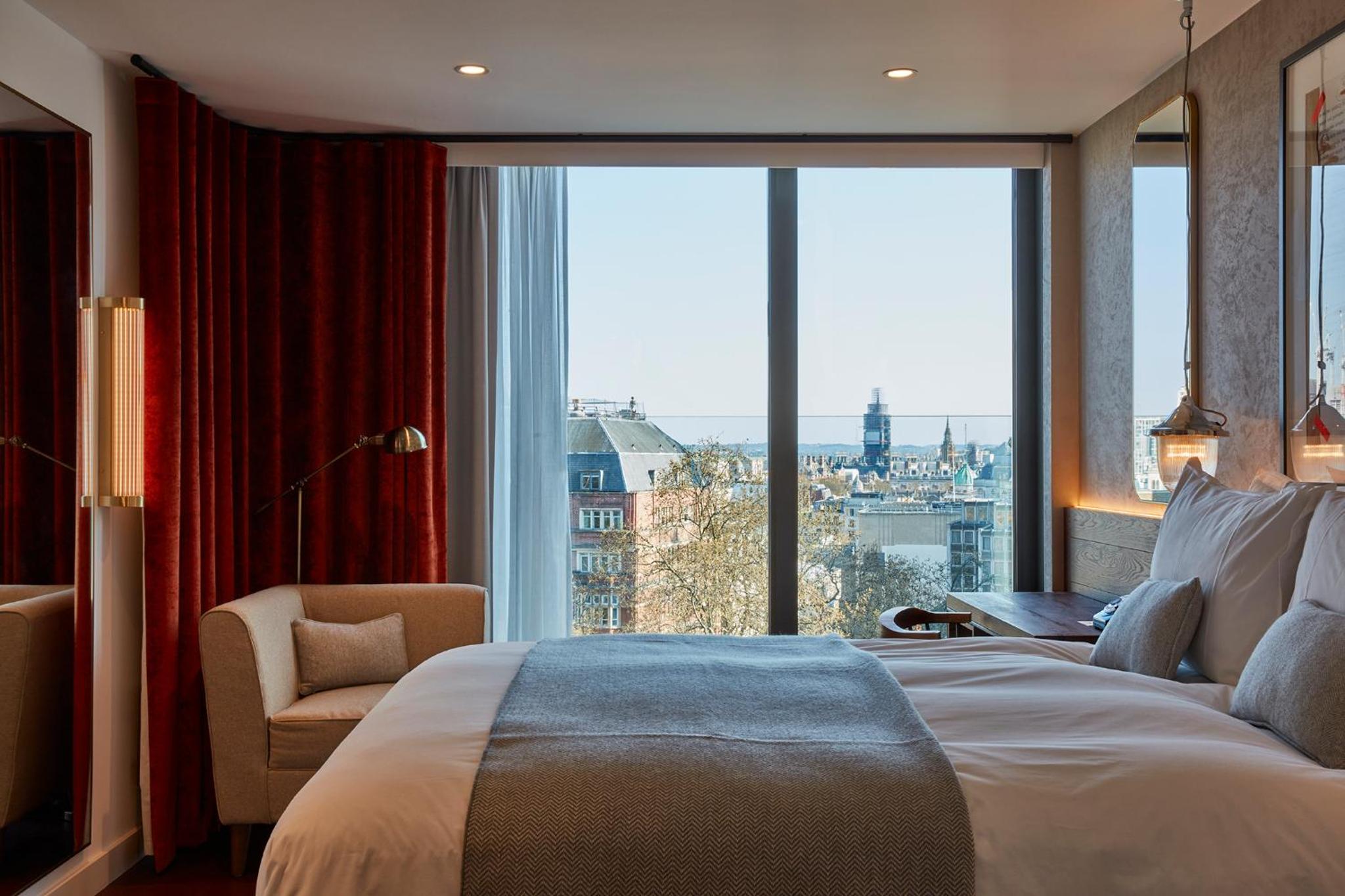 Standard Queen Room with Rainfall Shower - Windowless