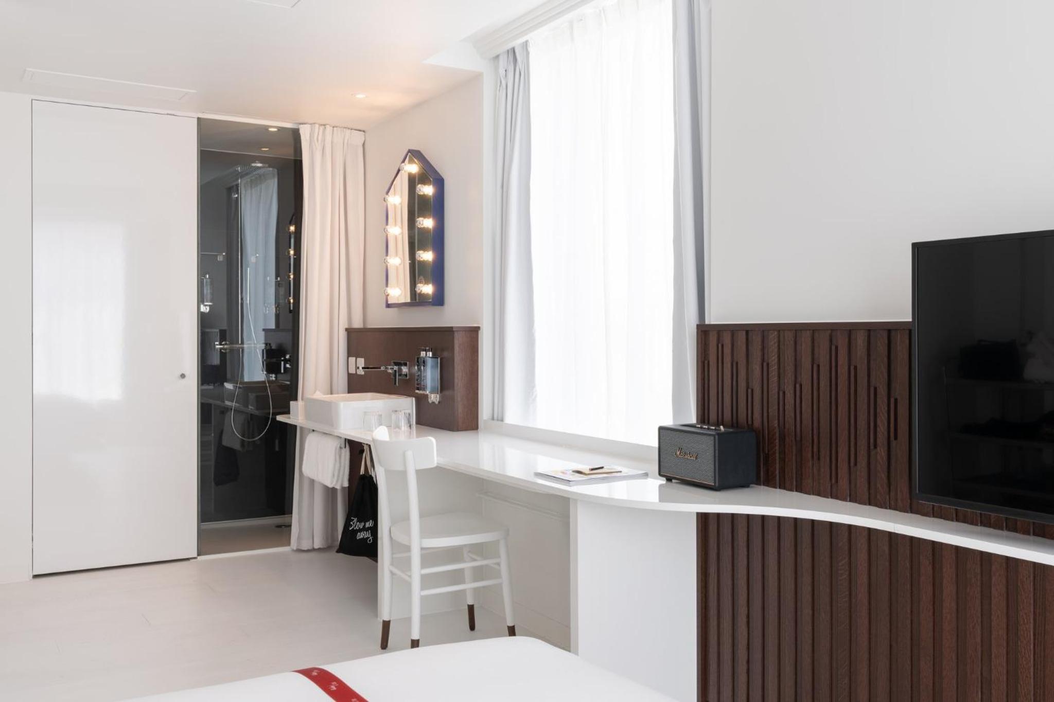 Ruby Zoe Hotel London