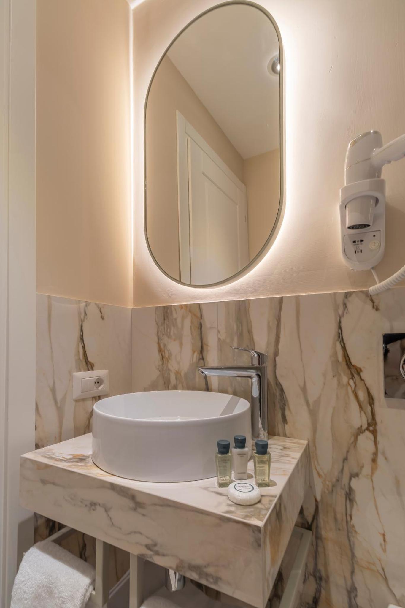 Trevi Imperial Suite 2