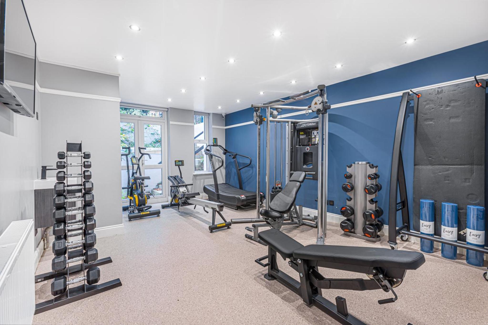 Bob W London Earl's Court - Warwick Road