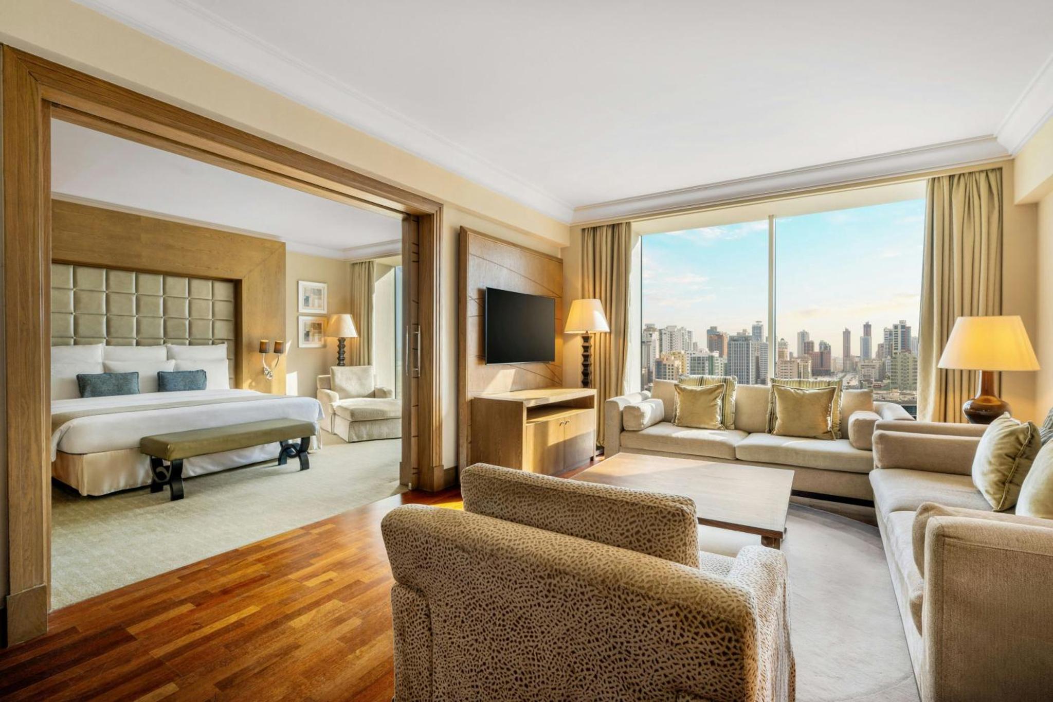 Grand Deluxe Twin Room