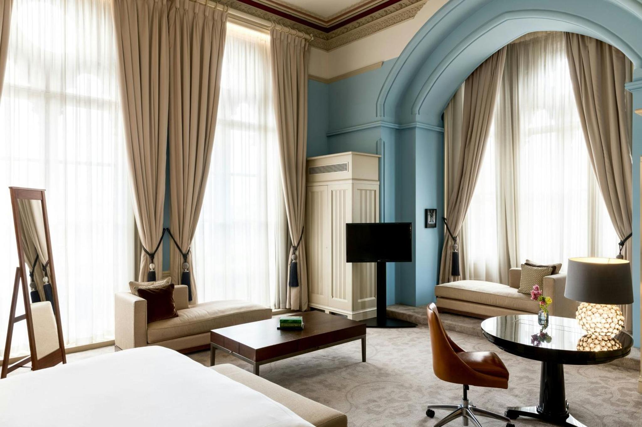 Superior King Bedroom at Barlow House