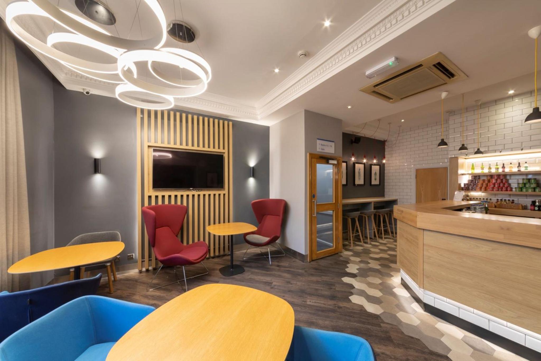 Holiday Inn Express London Victoria by IHG