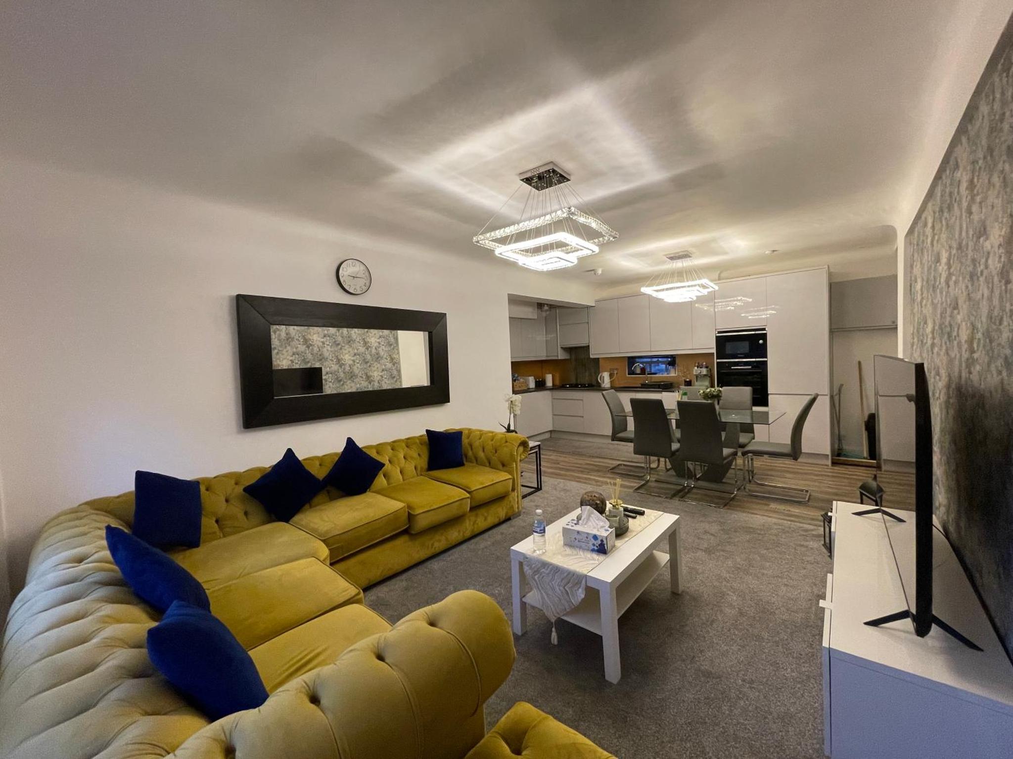 Kensington Apartment