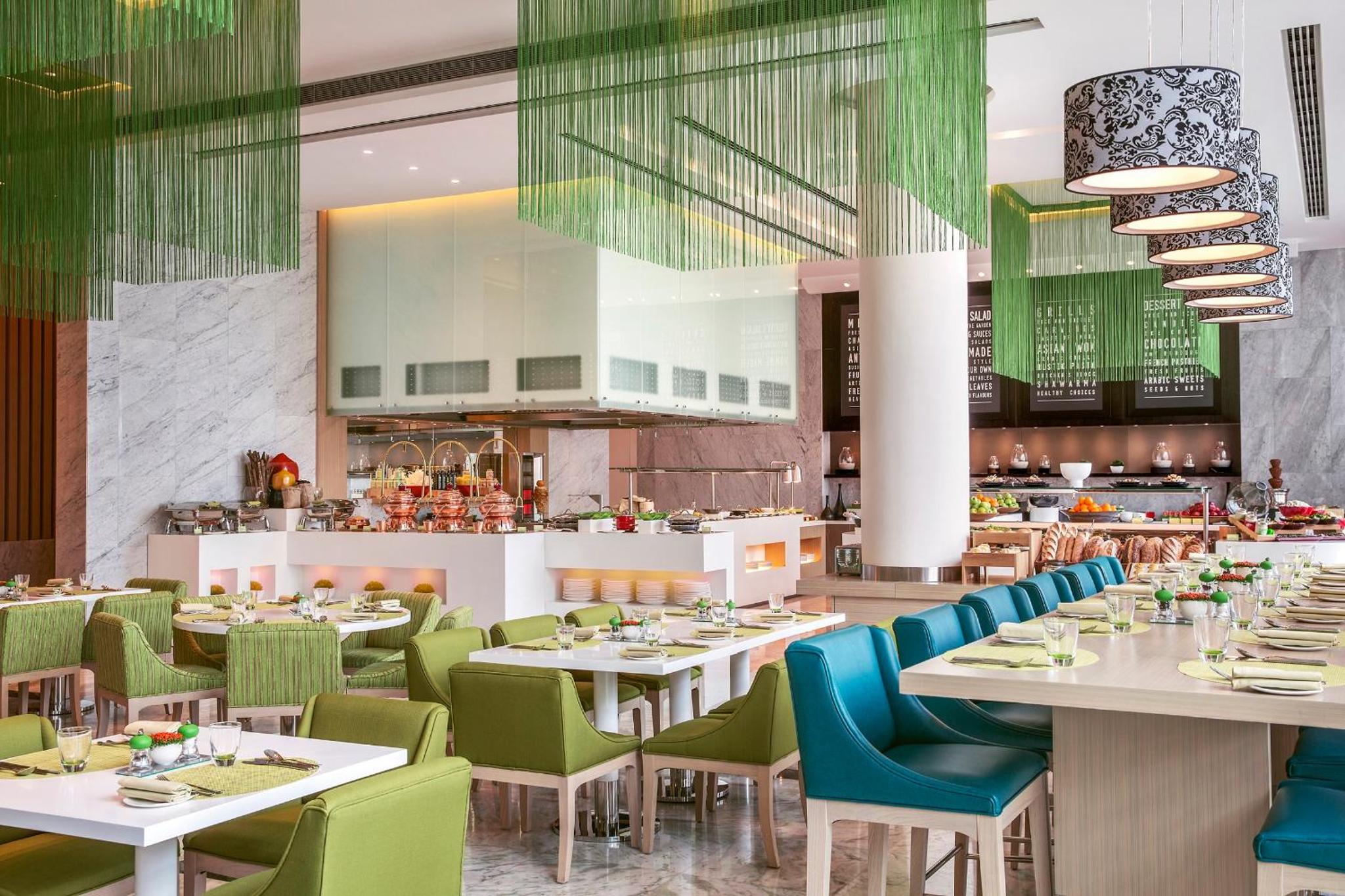 Guest Room with Lounge Access - King Bed