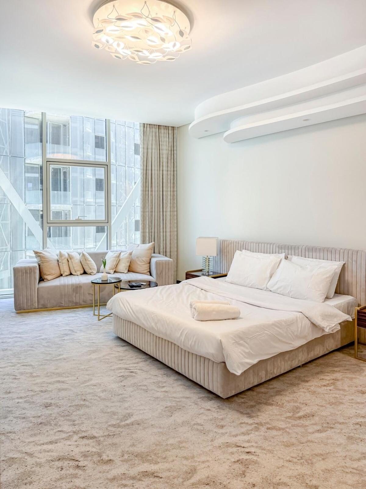 2 Bedroom Apartment in Bahrain Bay with a four season view