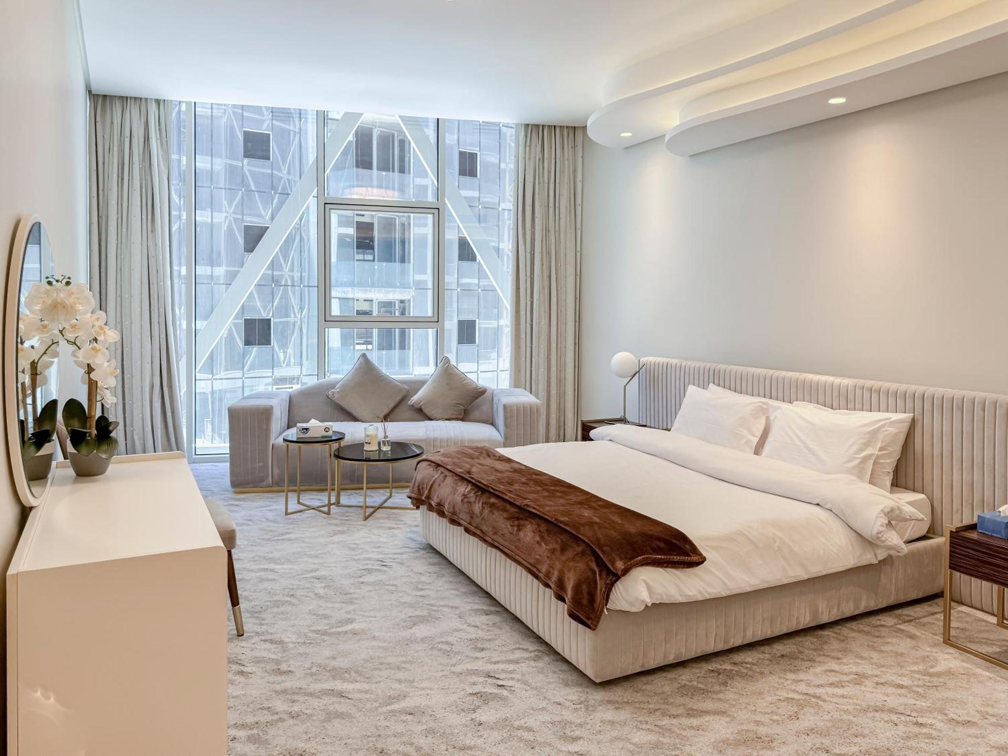 Luxurious 2BR APT in Bahrain Bay