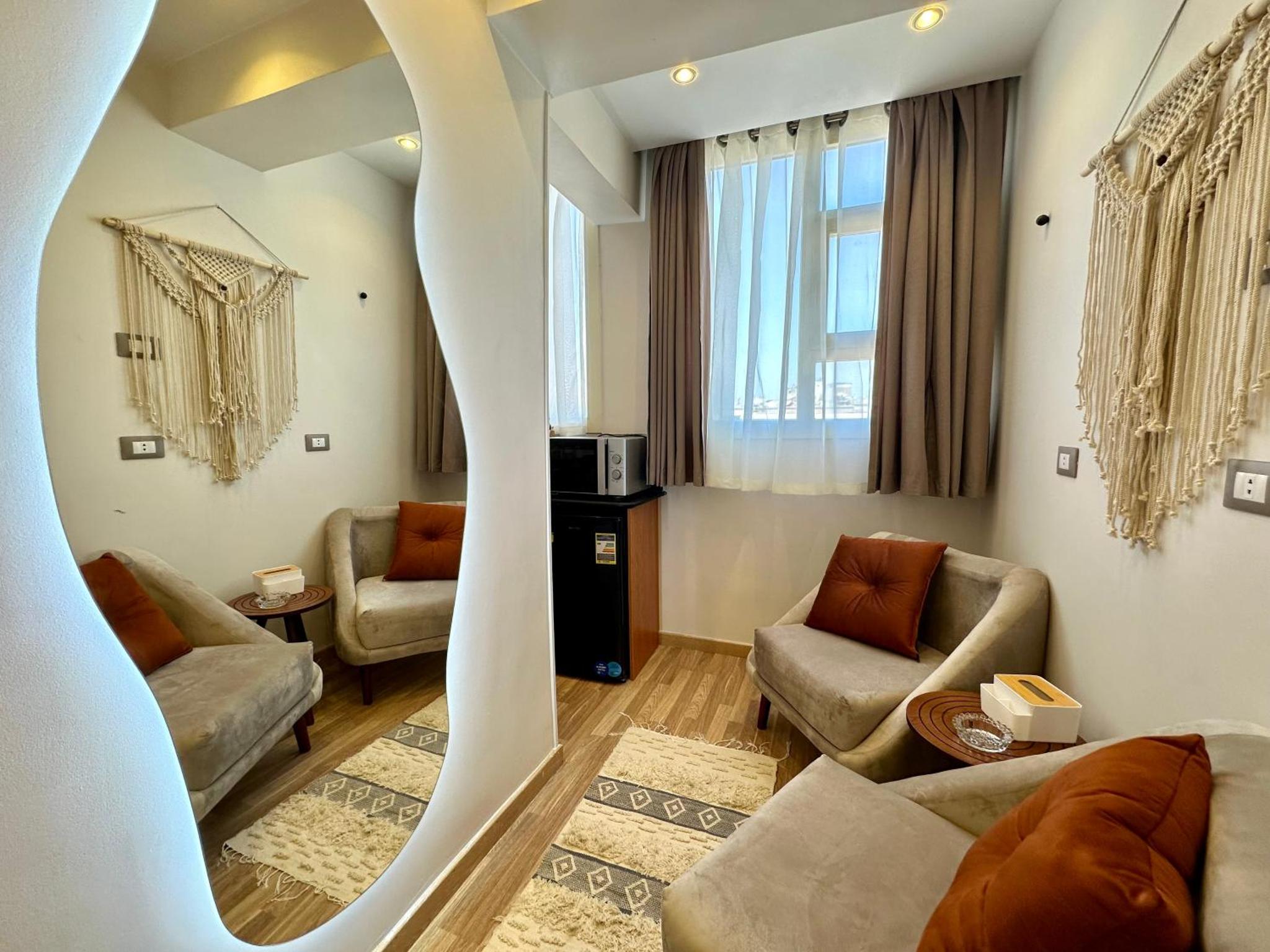 Luxurious studio at TenTon Zamalek T202