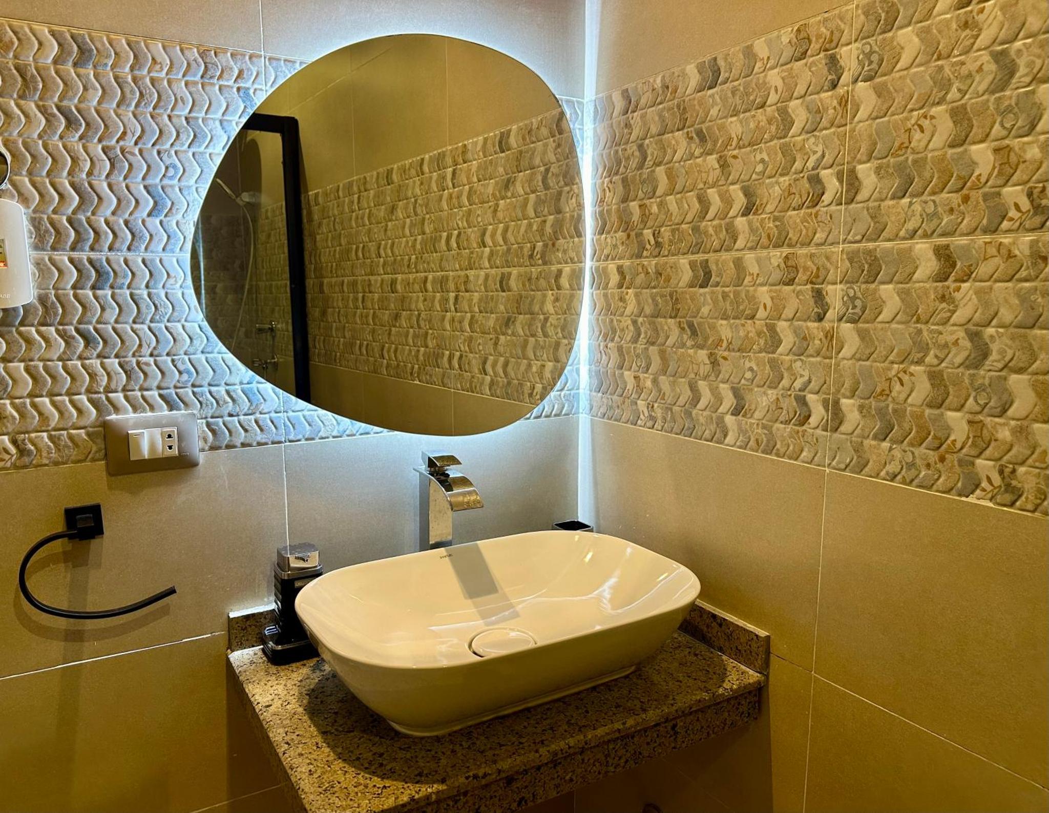 Luxurious studio at TenTon Zamalek T202