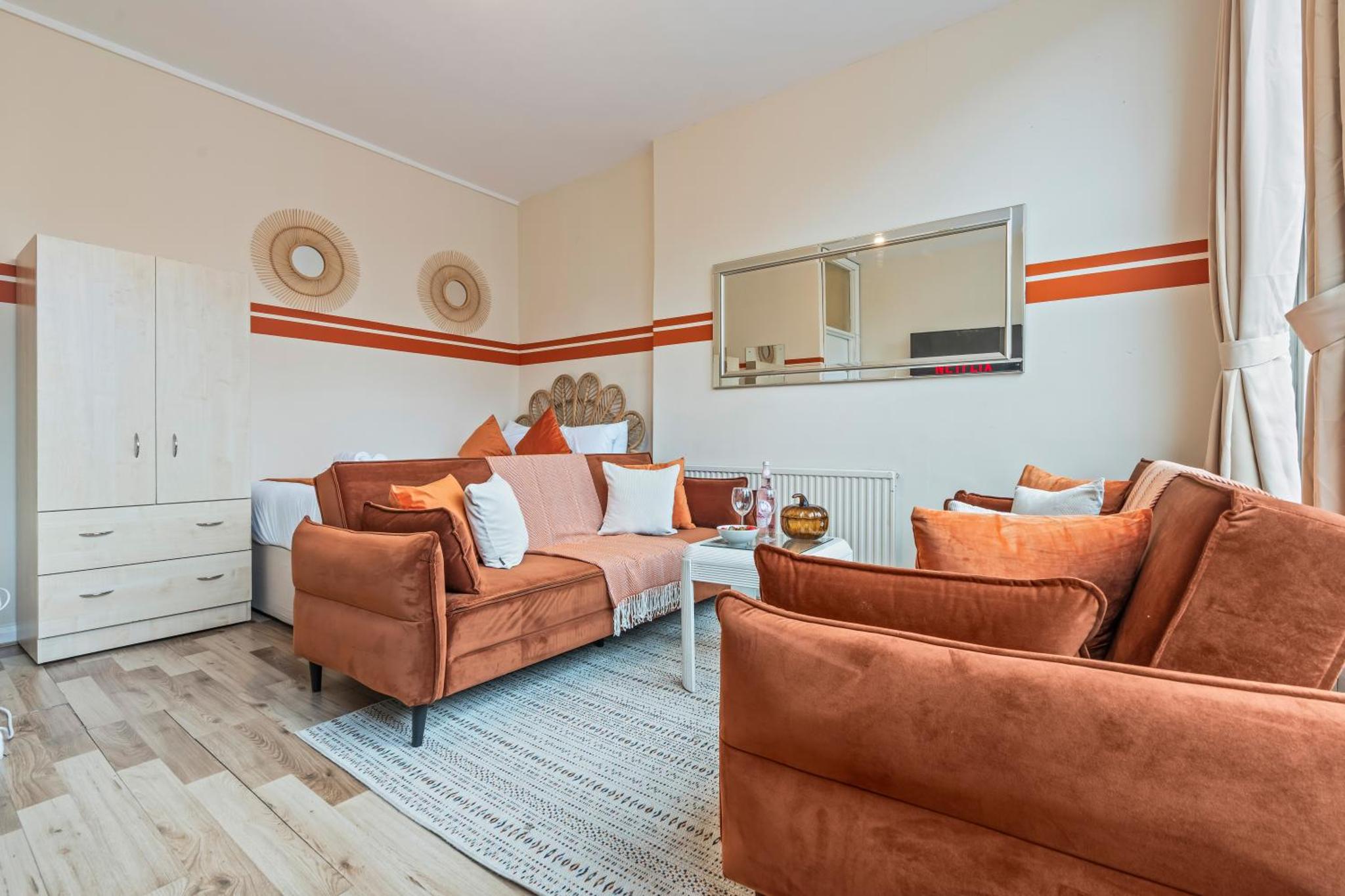 Stylish 3 Bed Fulham Sleeps 10, Stamford Bridge