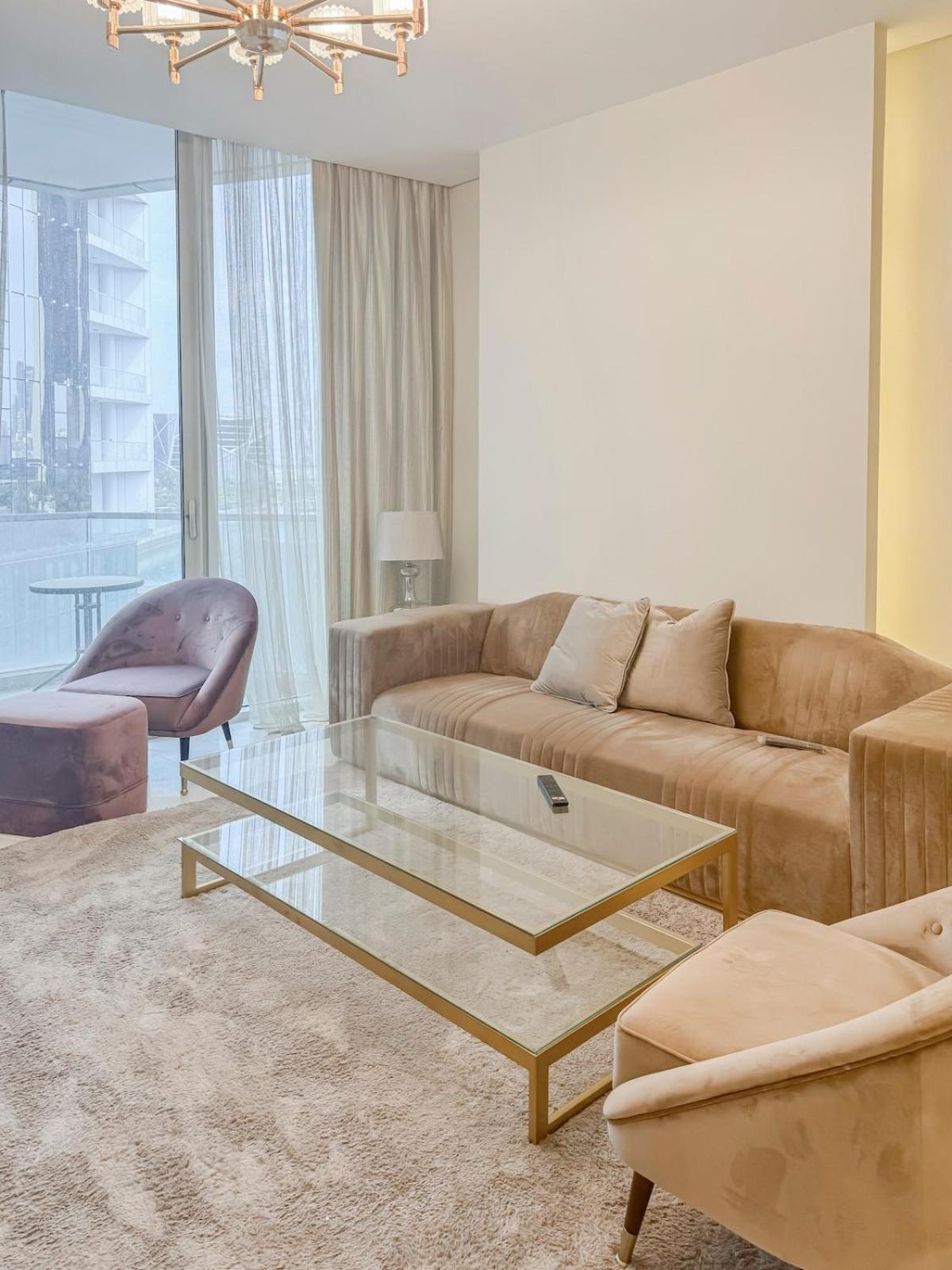 2BR Four Season View in Water Bay