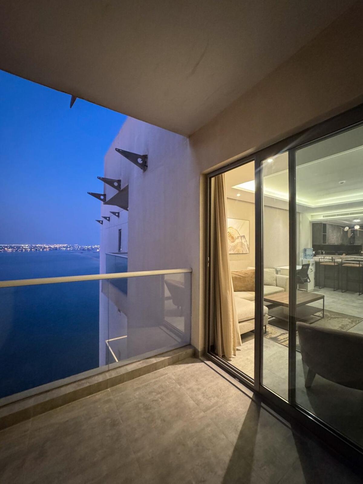 Skyline Suite in Hidd Heights