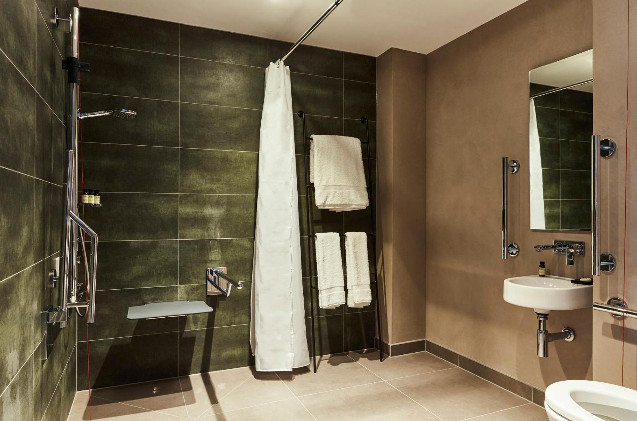 Hotel Indigo London - 1 Leicester Square by IHG