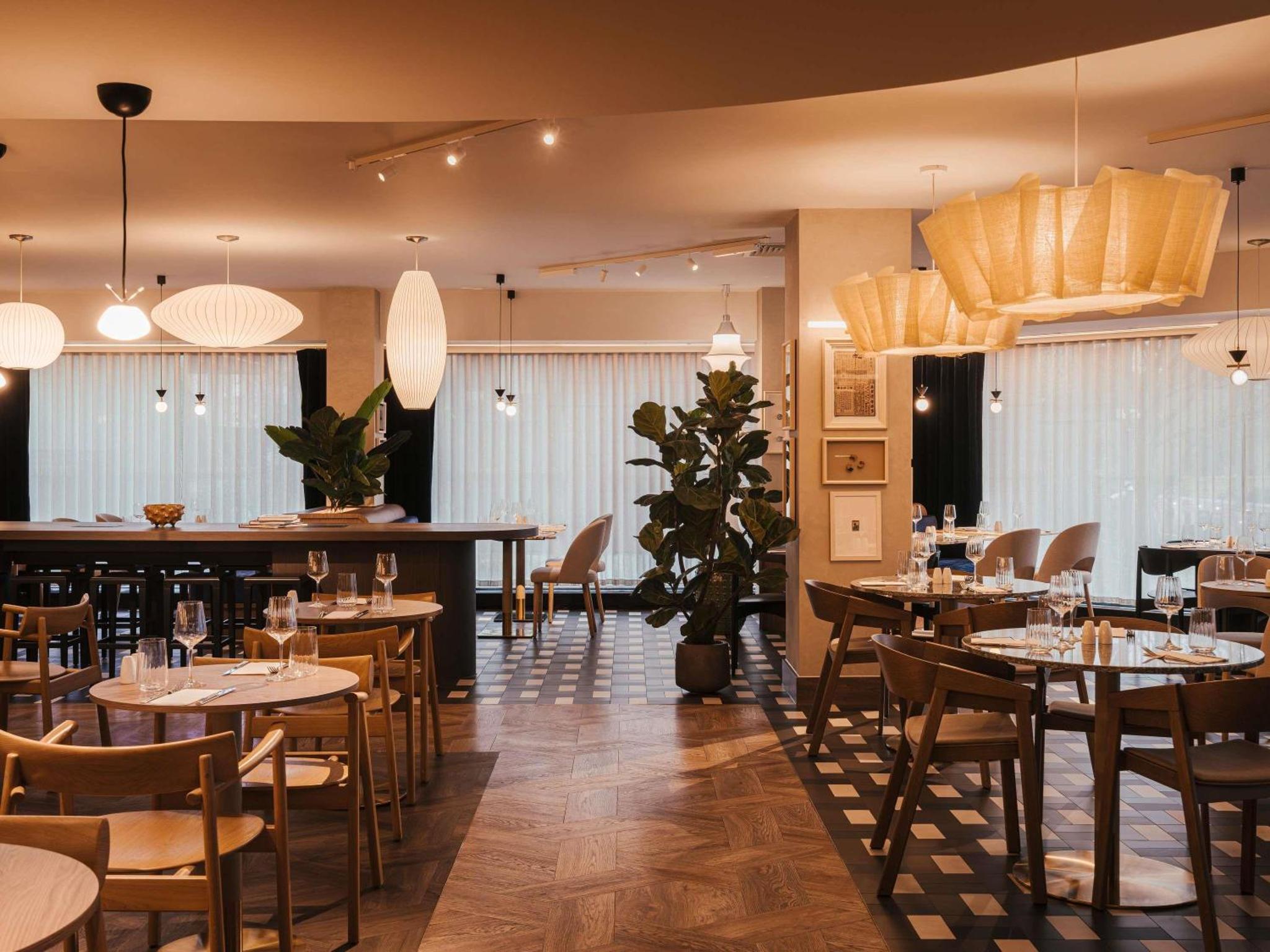 Superior King Room with Bath Tub and City View