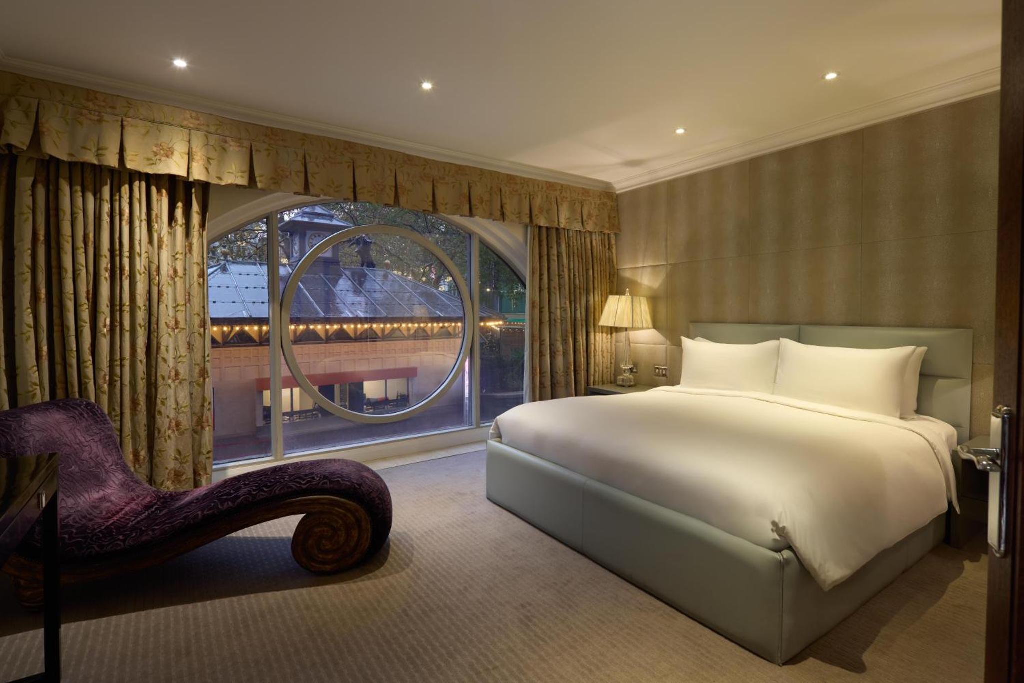 Radisson Blu Hotel, London Leicester Square