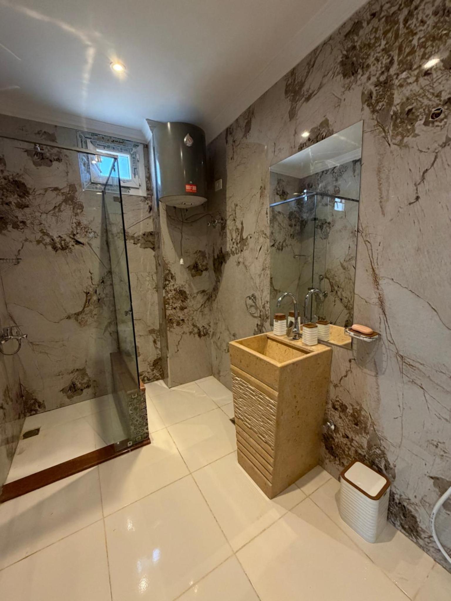 Quadruple Room with Terrace