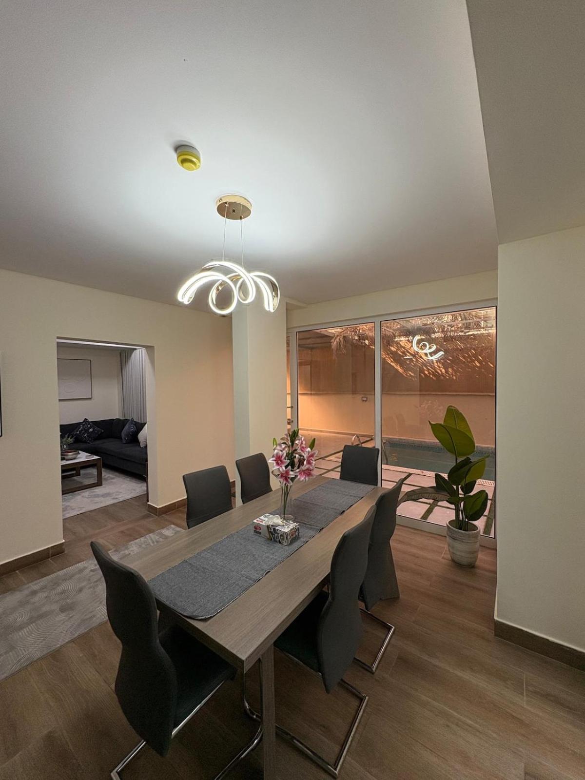 جناح الملكي غرفتين بمسبح خاص نظام التدفئة