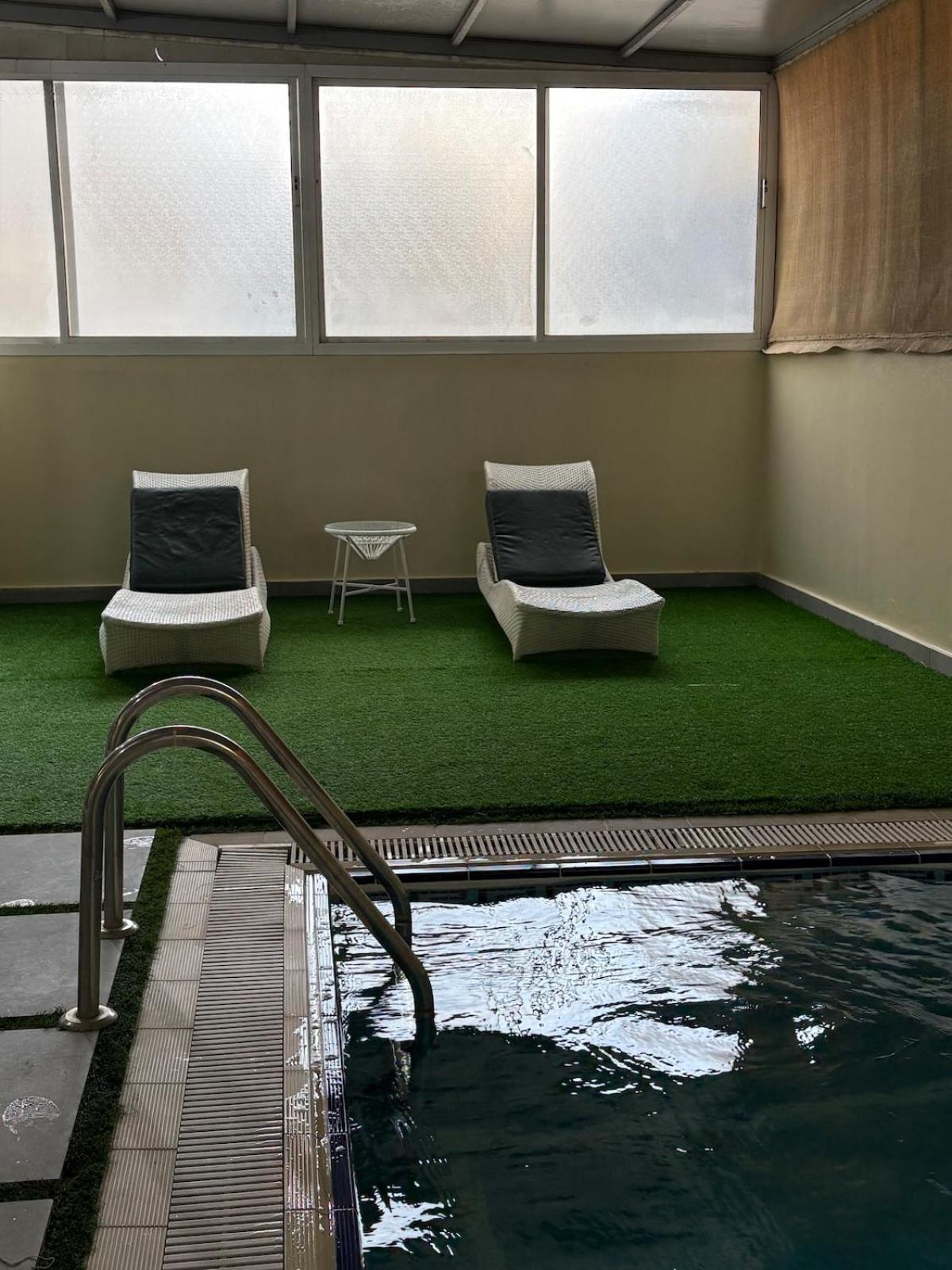 جناح الملكي غرفتين بمسبح خاص نظام التدفئة