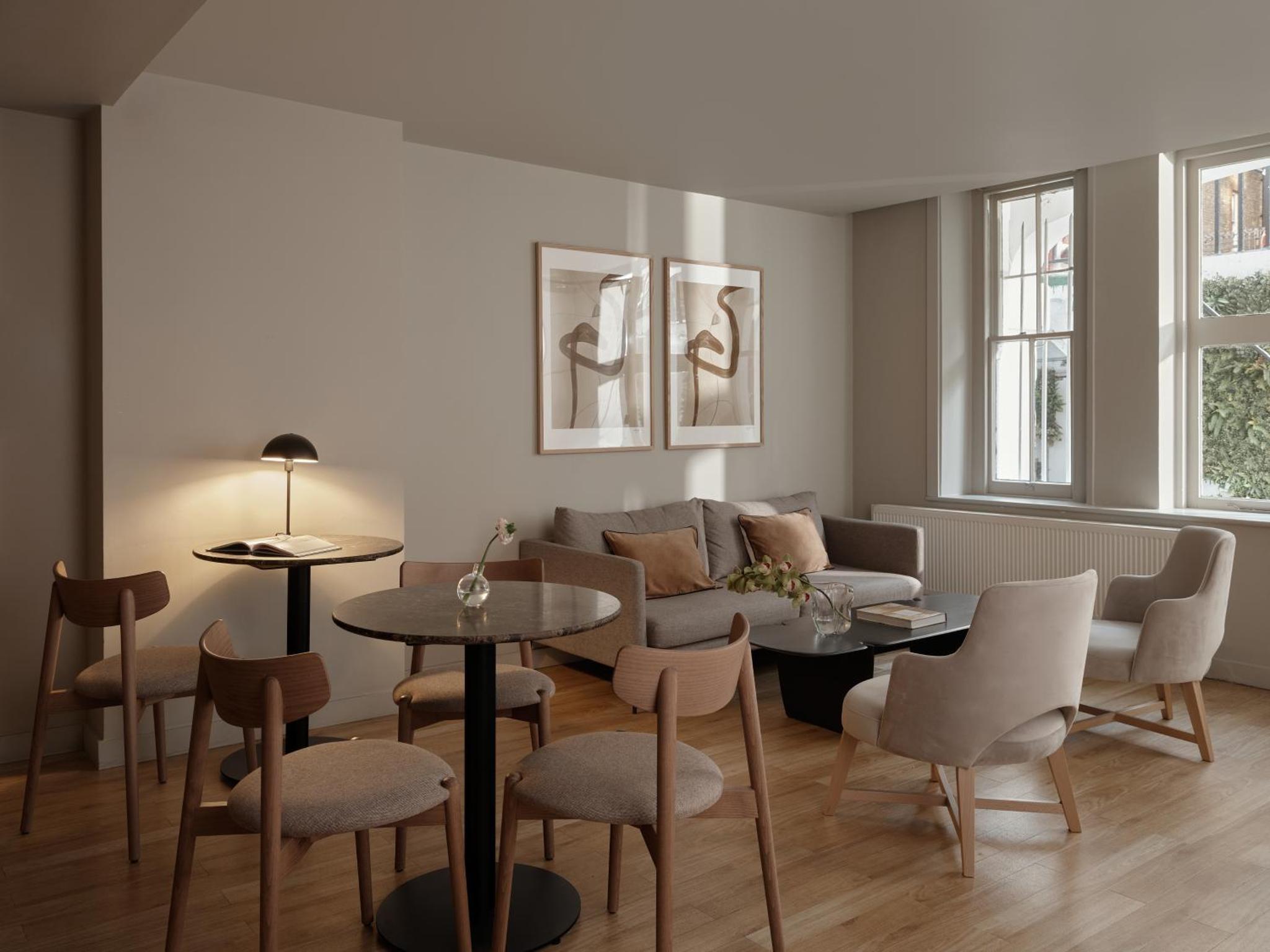 Bob W London Kensington