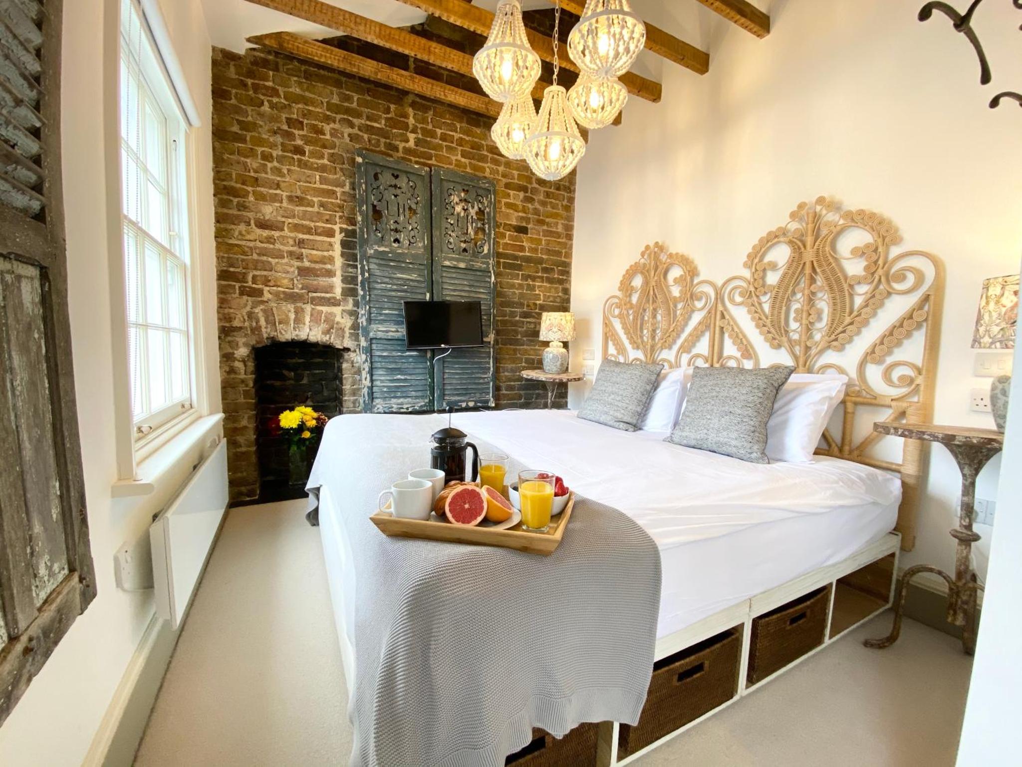 Stylish Studios in Pimlico & Victoria