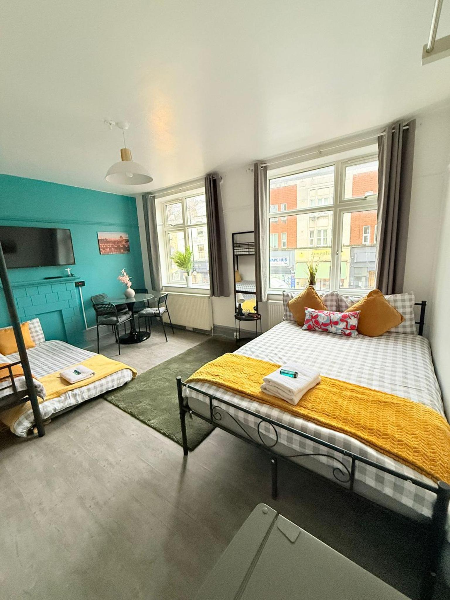 London Tower Bridge Guest Rooms-72