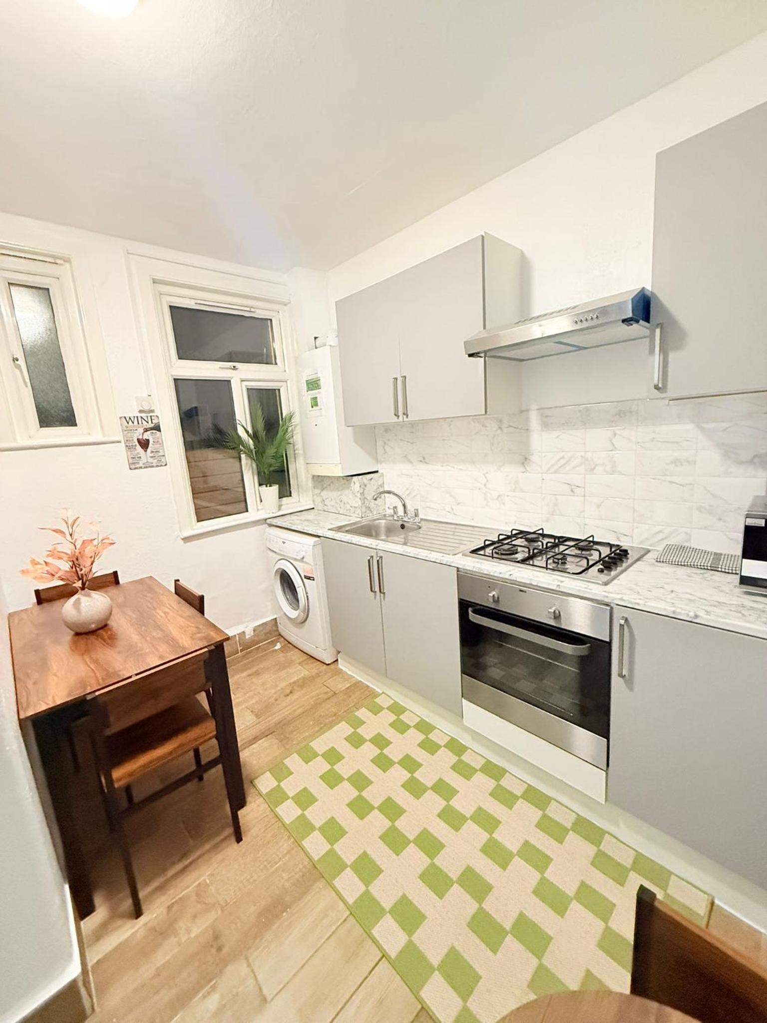 London Tower Bridge Guest Rooms-72