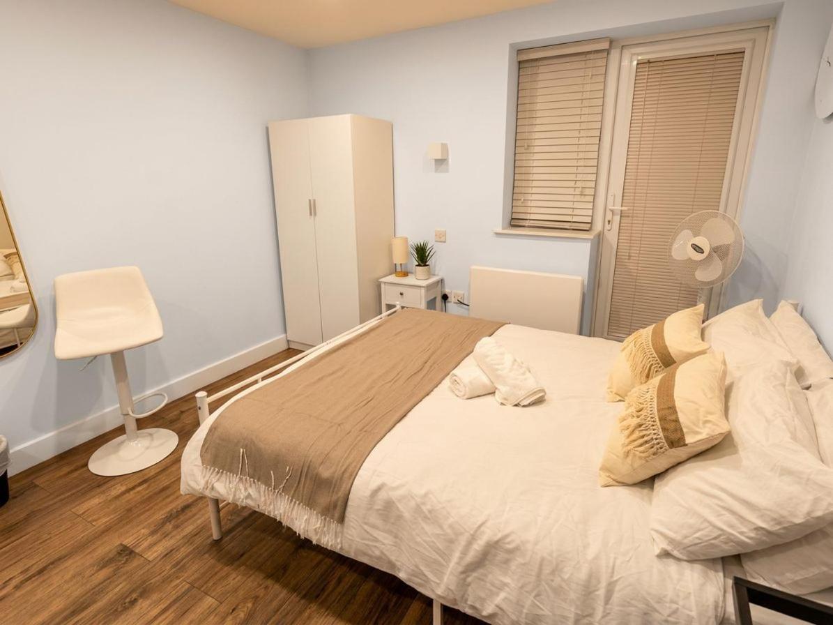 3 Central London Studios near Shoreditch