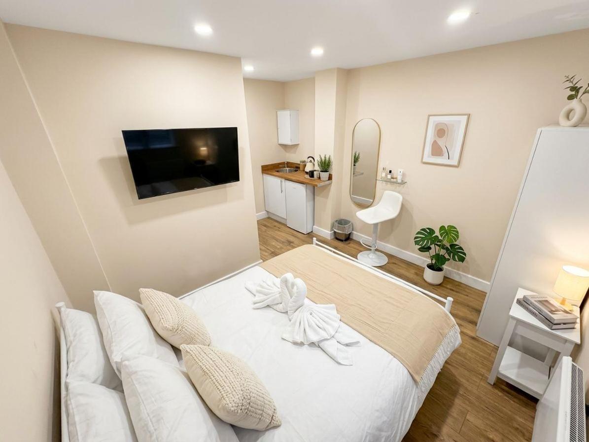 3 Central London Studios near Shoreditch