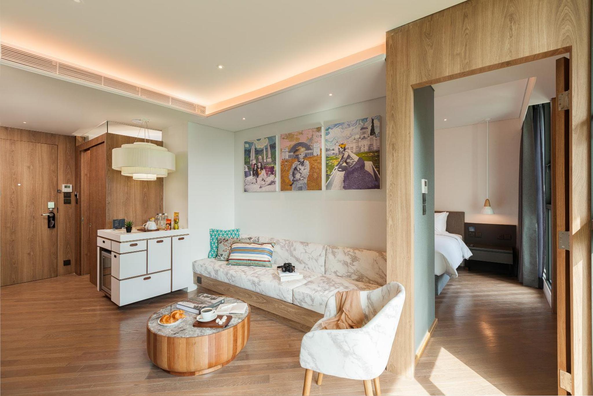 Deluxe King or Twin Room