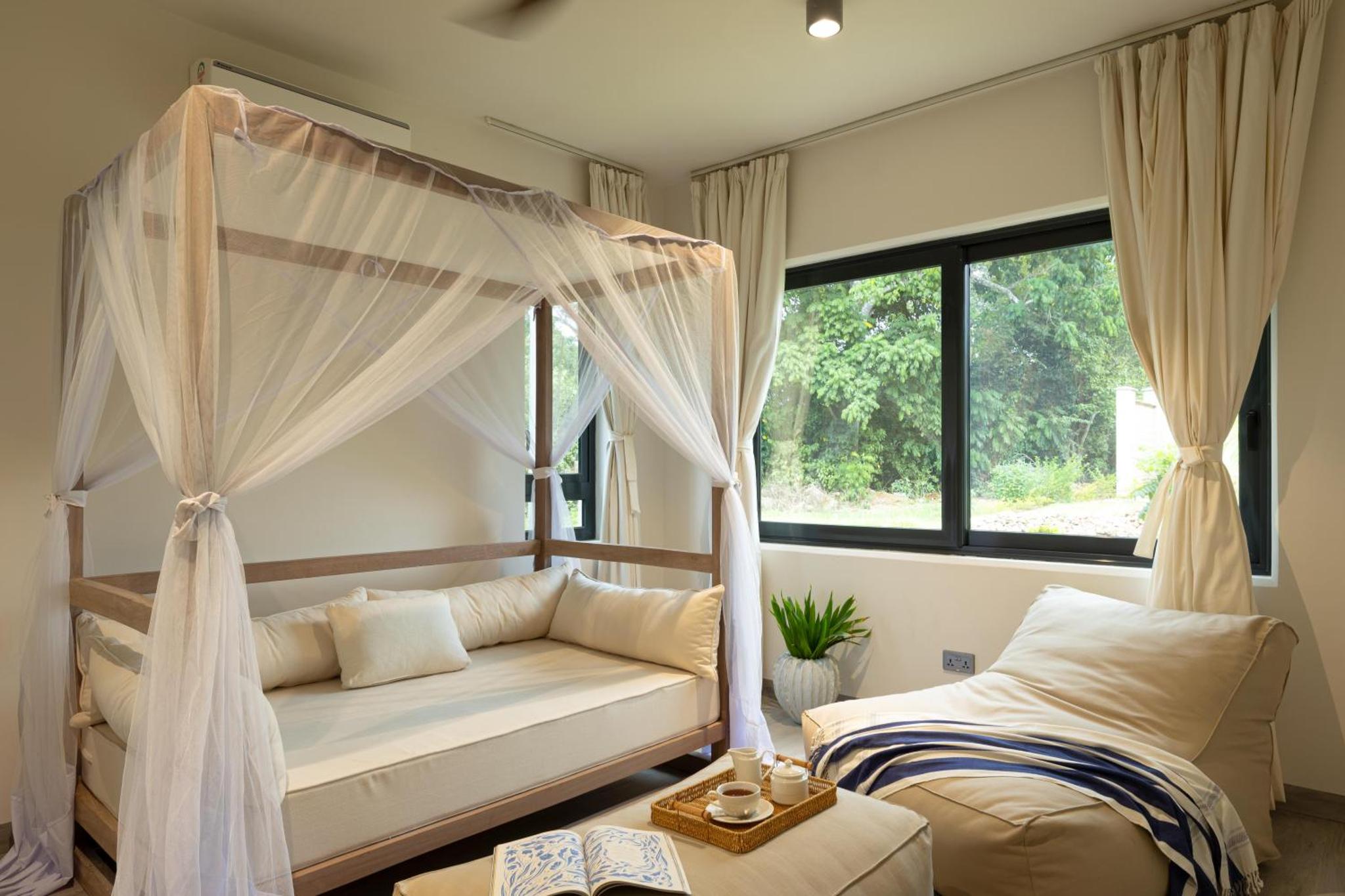 Giraffe Manor