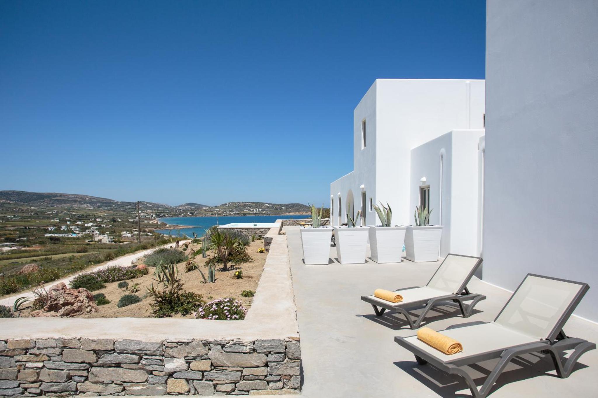 Natura Villas Paros — thumbnail 2