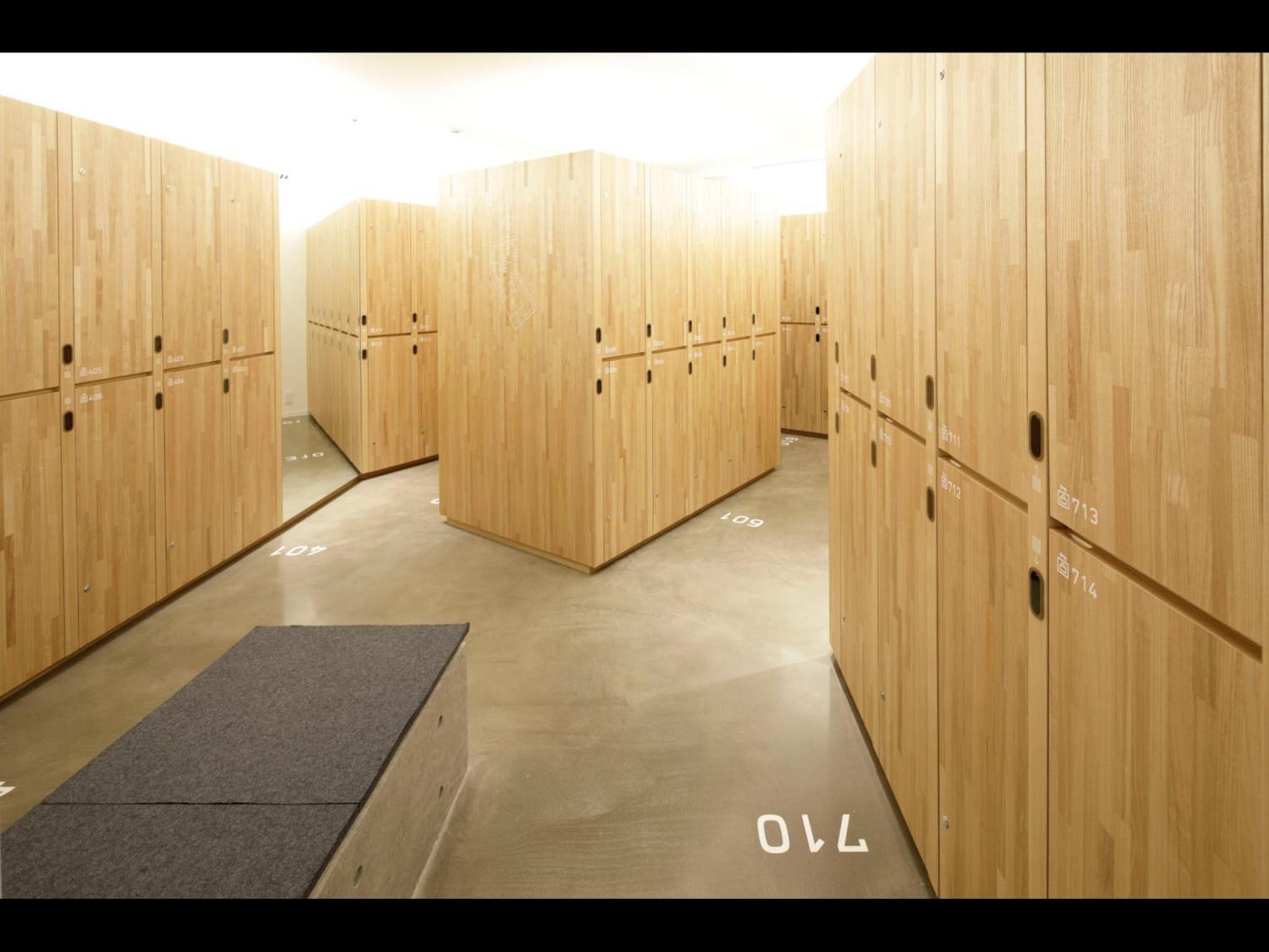 9h nine hours woman Kanda — photo 11