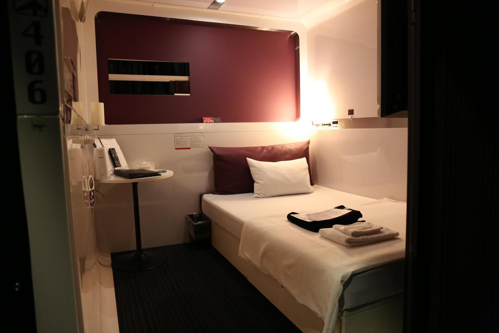 First Cabin Midosuji Namba — thumbnail 3