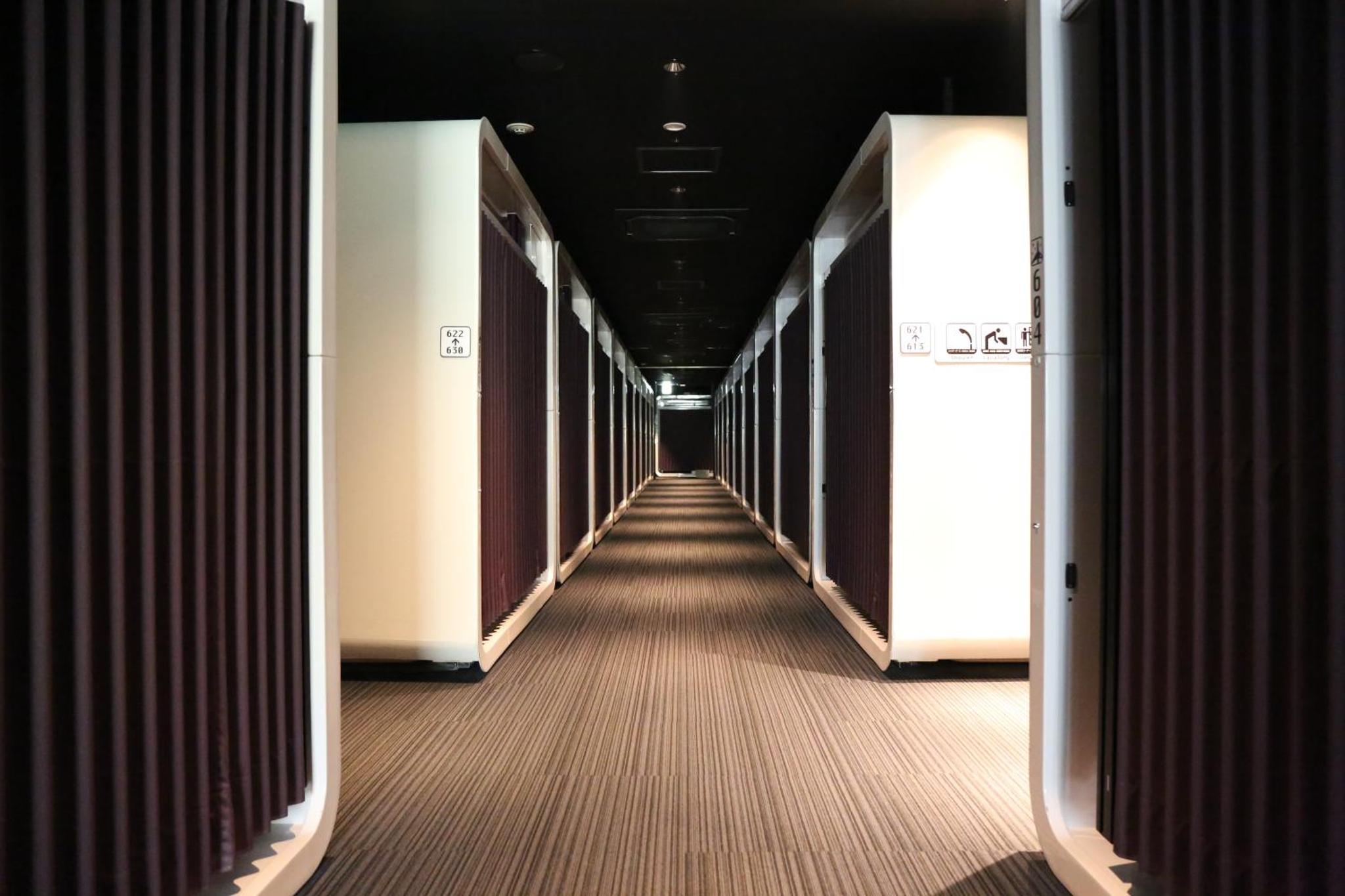 First Cabin Midosuji Namba — thumbnail 2