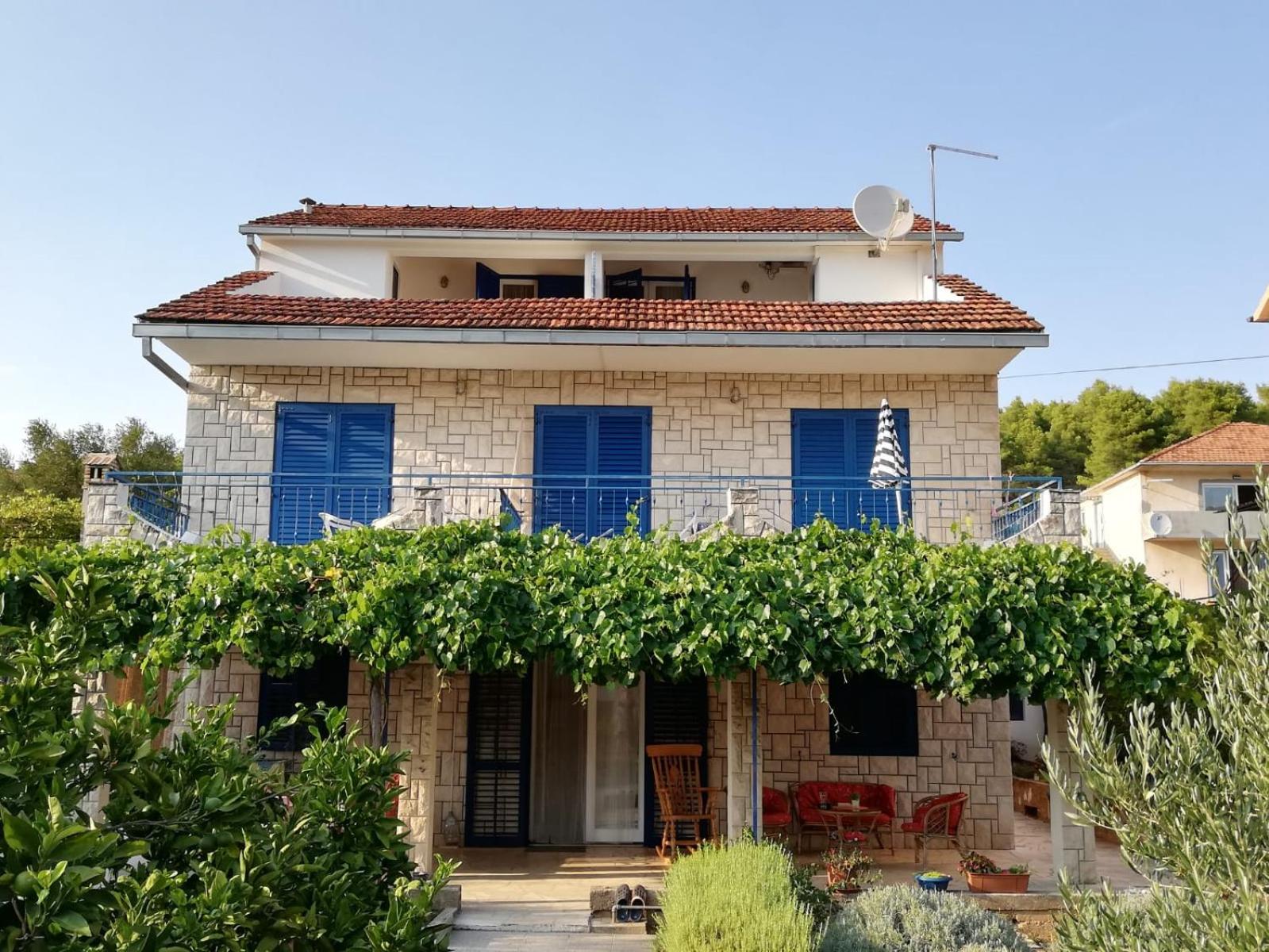 Apartmani Pavičić-Ivelja — thumbnail 4