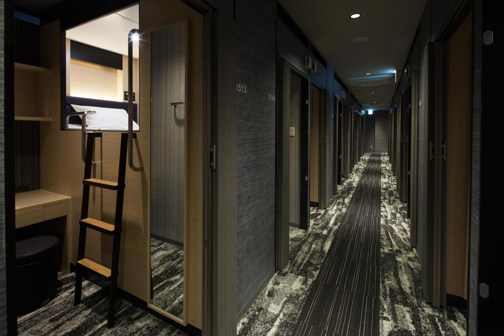 Y's CABIN&HOTEL Naha Kokusai Street — photo 8