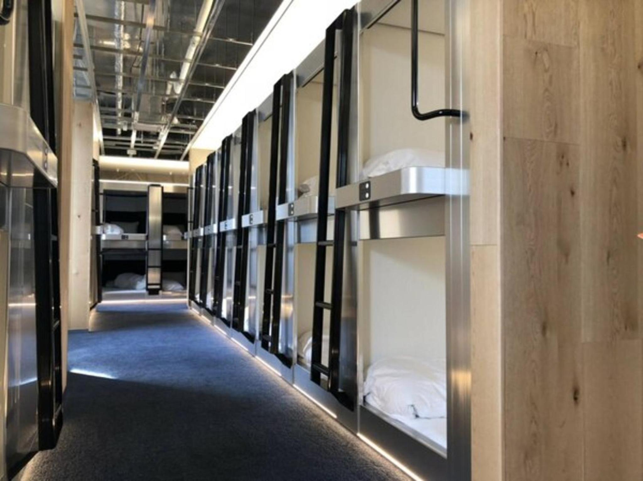 HEARTS Capsule Hotel & Spa HAKATA — thumbnail 3