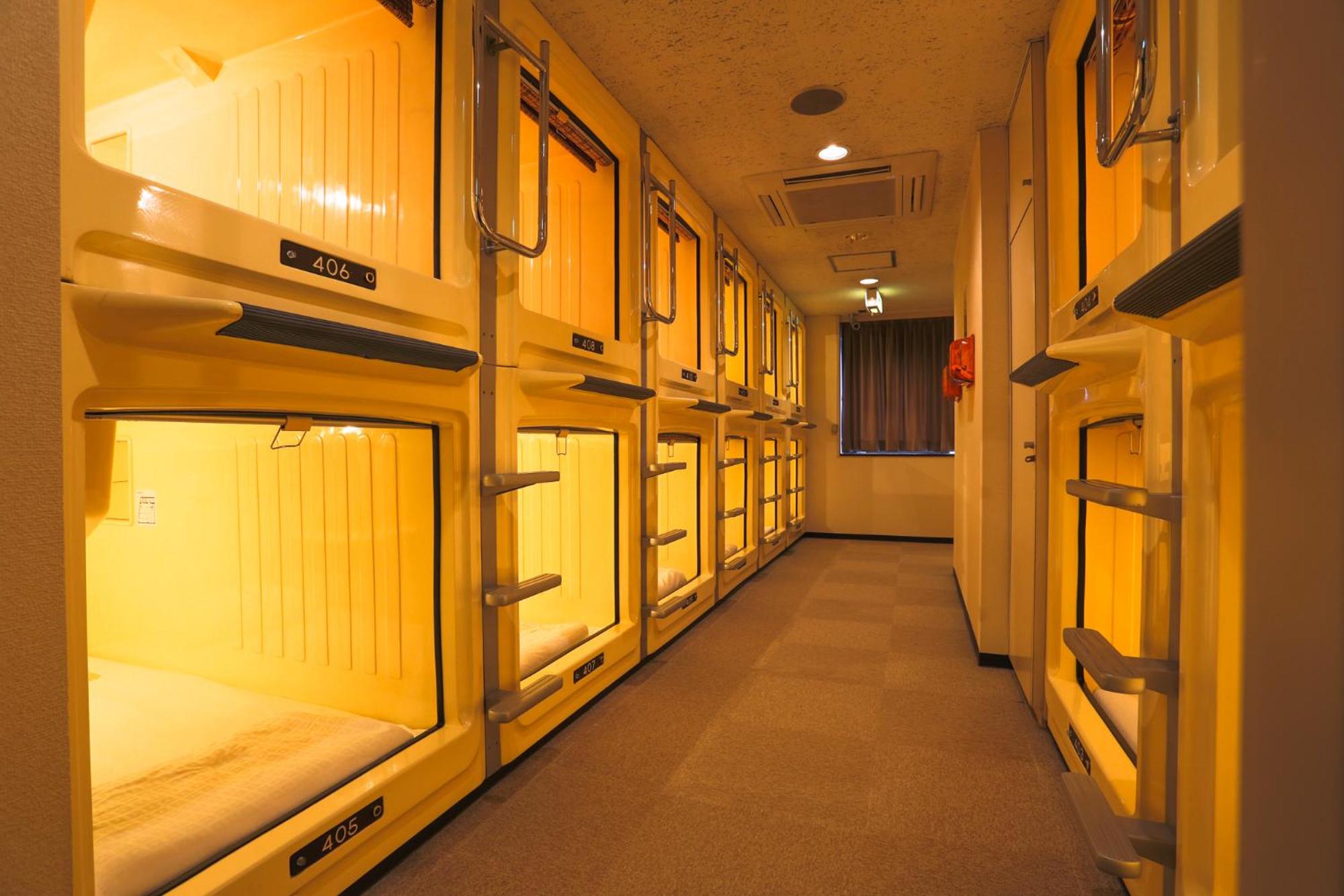 Capsule Land Yushima (Male Only) — photo 4