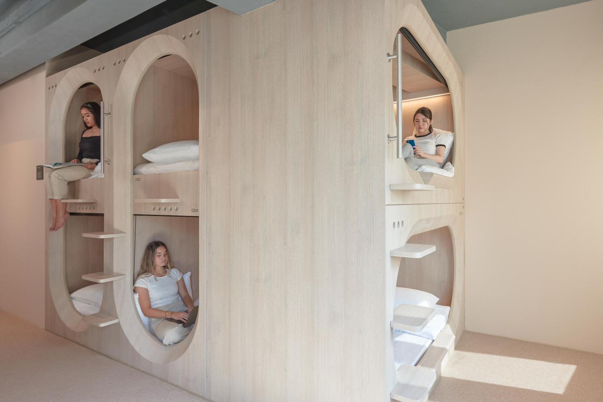KINN Capsule - HER Space, Female Only — thumbnail 2