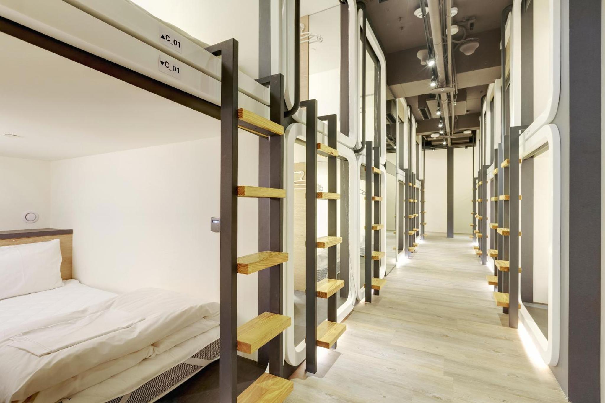 Taiwan Youth Hostel & Capsule Hotel — thumbnail 2