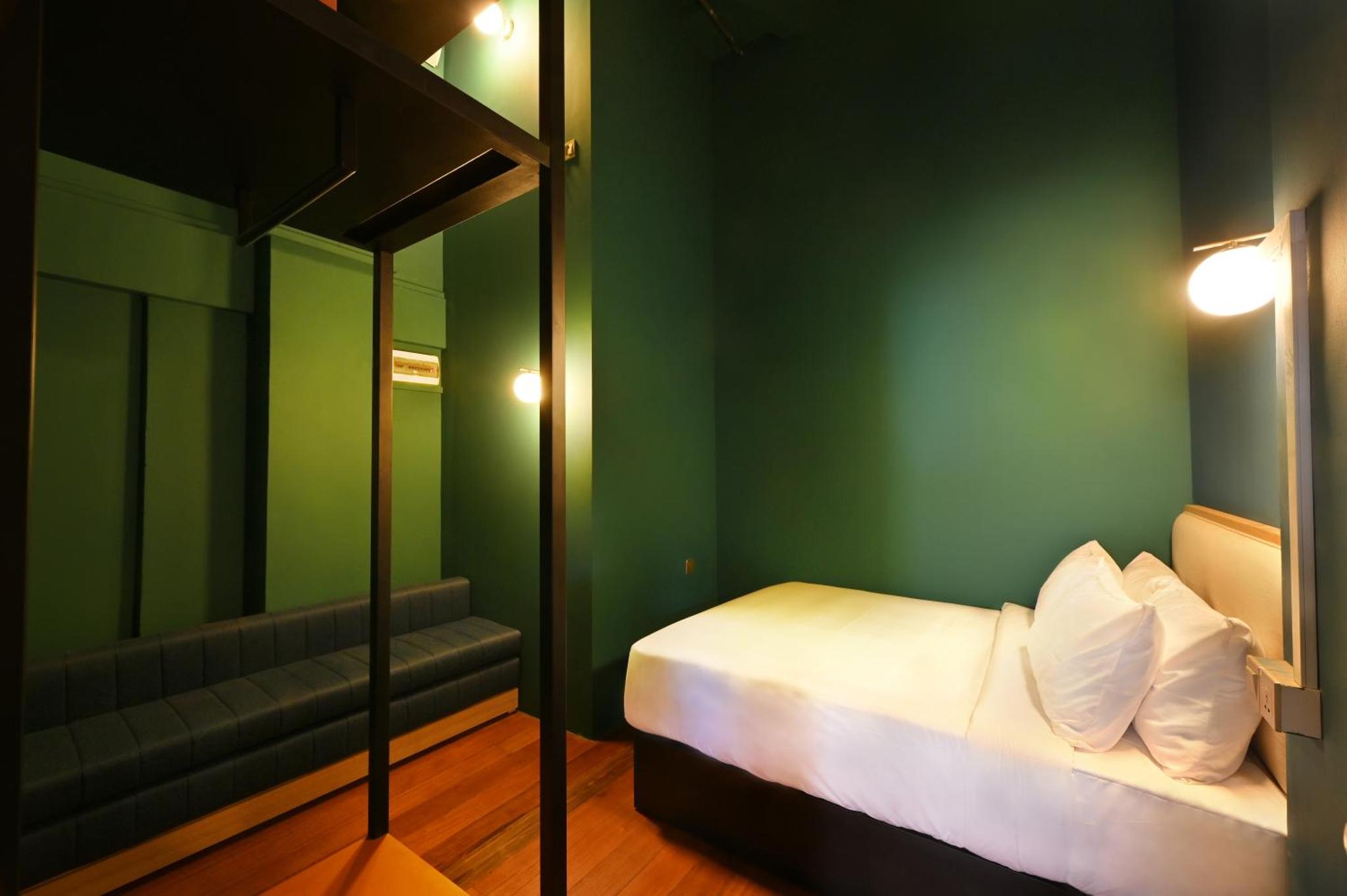 Dream Chaser Boutique Capsule Hotel — photo 8